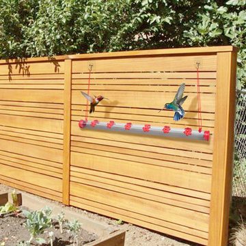 LifeImpree Futterspender Kolibri-Futterstation, Vogelfutterspender für Vögel im Freien, Eingebauter Bienenschutz, Gartendekoration für den Außenbereich