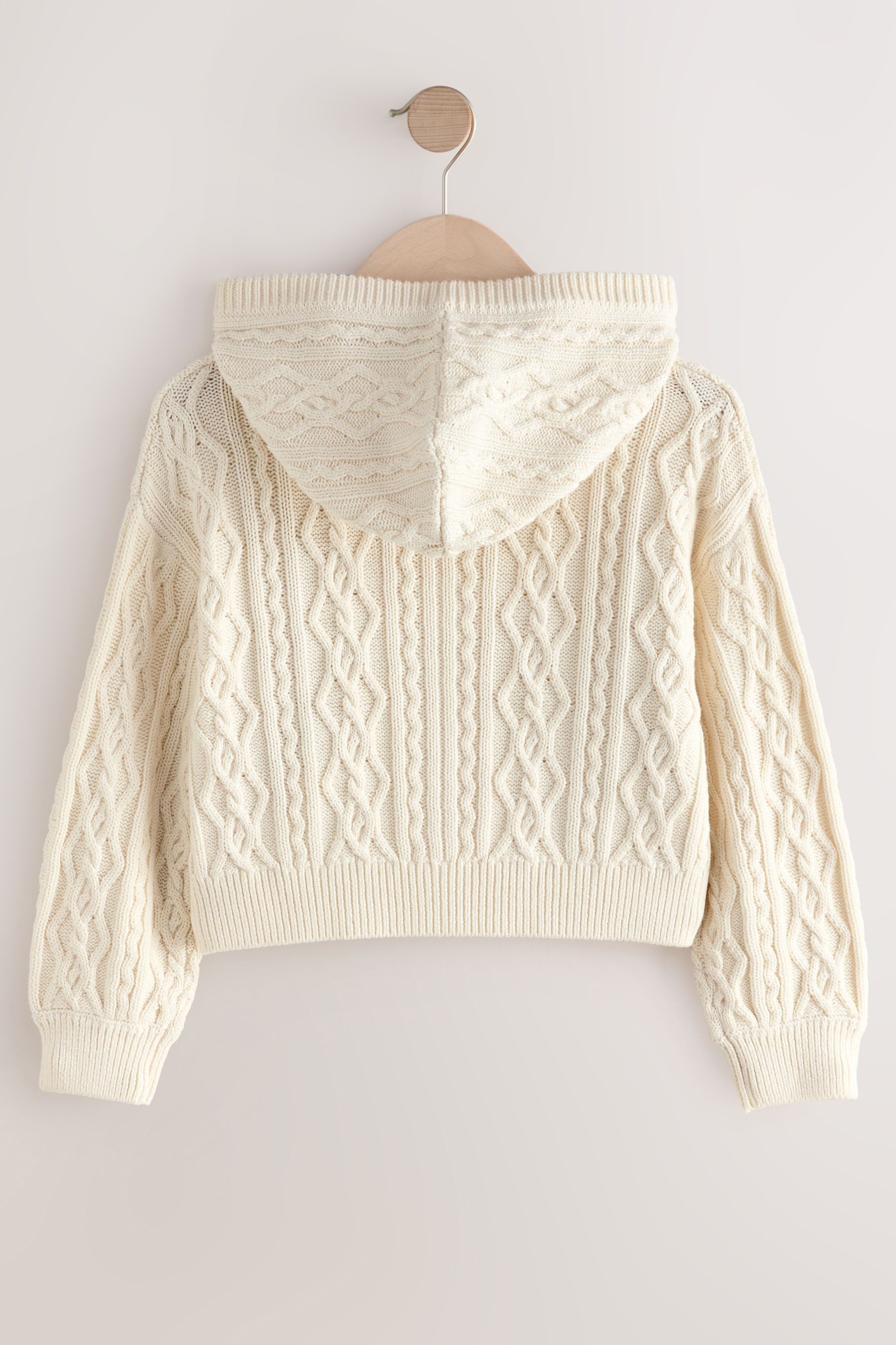 Next Kapuzenpullover Zopfmusterstrickjacke mit Kapuze + Reißverschluss (1-tlg)