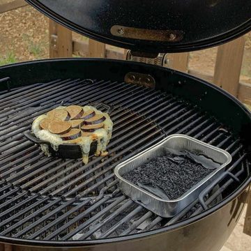 Legua Smoker Räucherset mit mediterranen Buchenholzspänen in einer Aluminiumschale