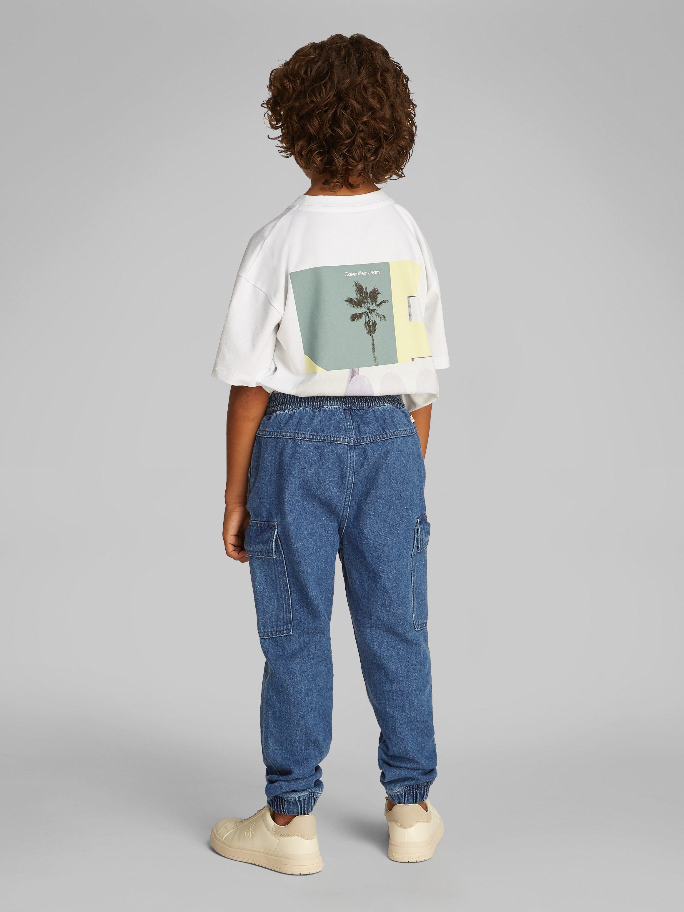 Calvin Klein Jeans Jogginghose VIBRANT BLUE DENIM JOGGER mit Cargotaschen