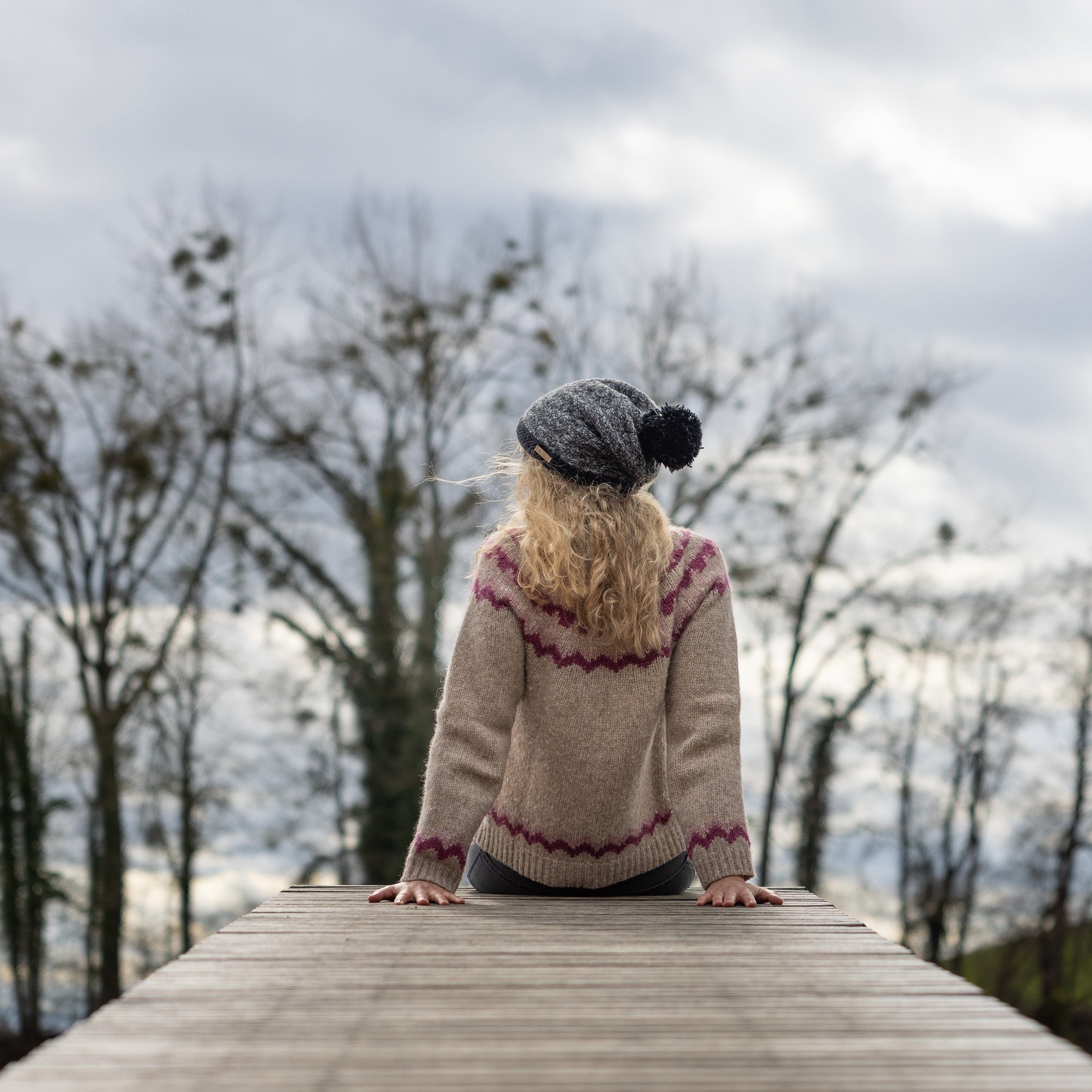 mit Schurwollanteil Modell hoher Beanie mit gefüttert Wollmütze Aiden Schwarz McRon Fleece, Bommel,