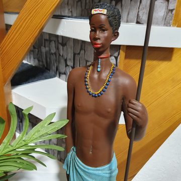 Aspinaworld Dekofigur Afrikanische Mann Dekofigur mit Stab in der Hand 80 cm