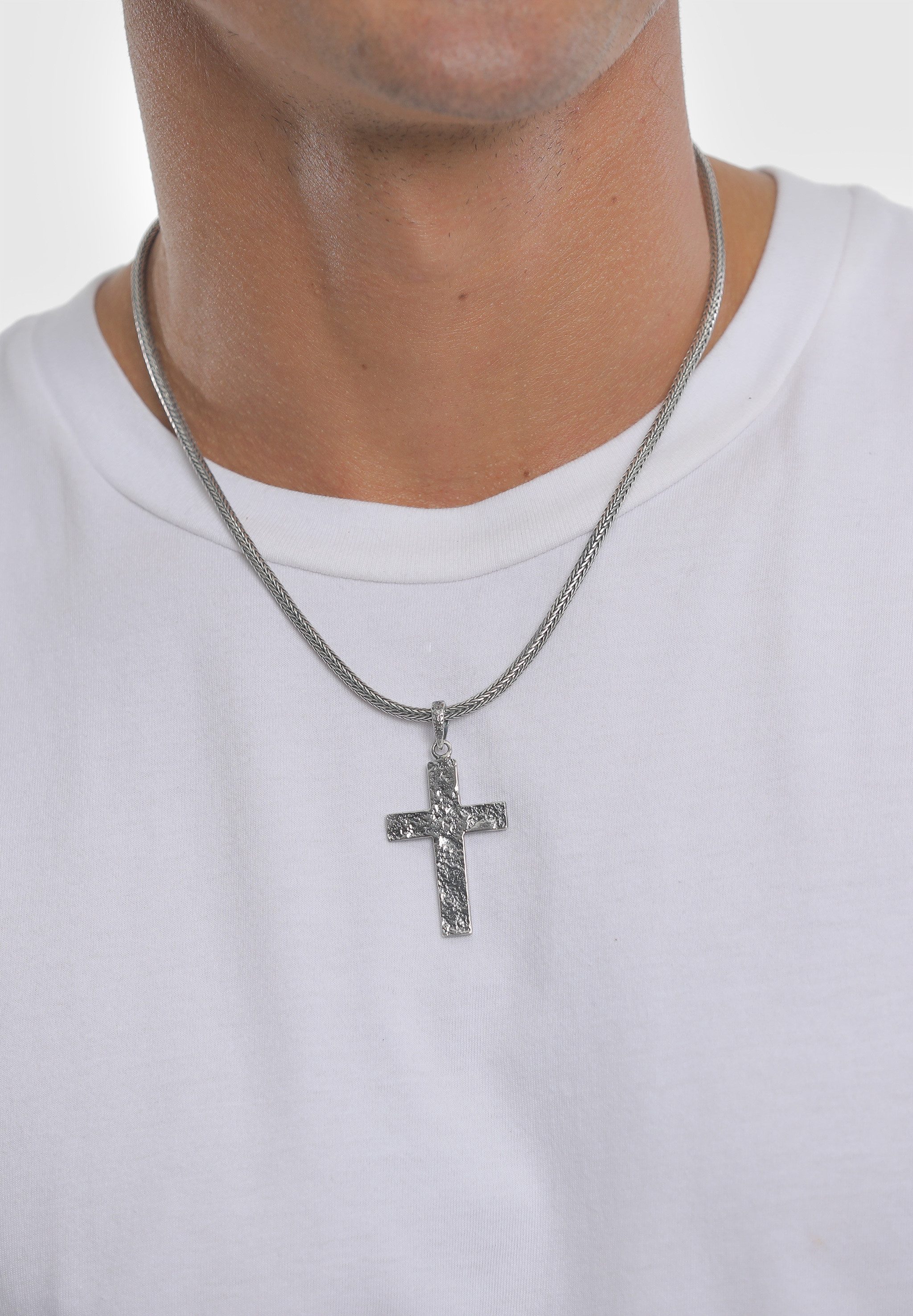 Kuzzoi Kette mit Anhänger Herren Zopfkette Kreuz Gehämmert 925 Silber