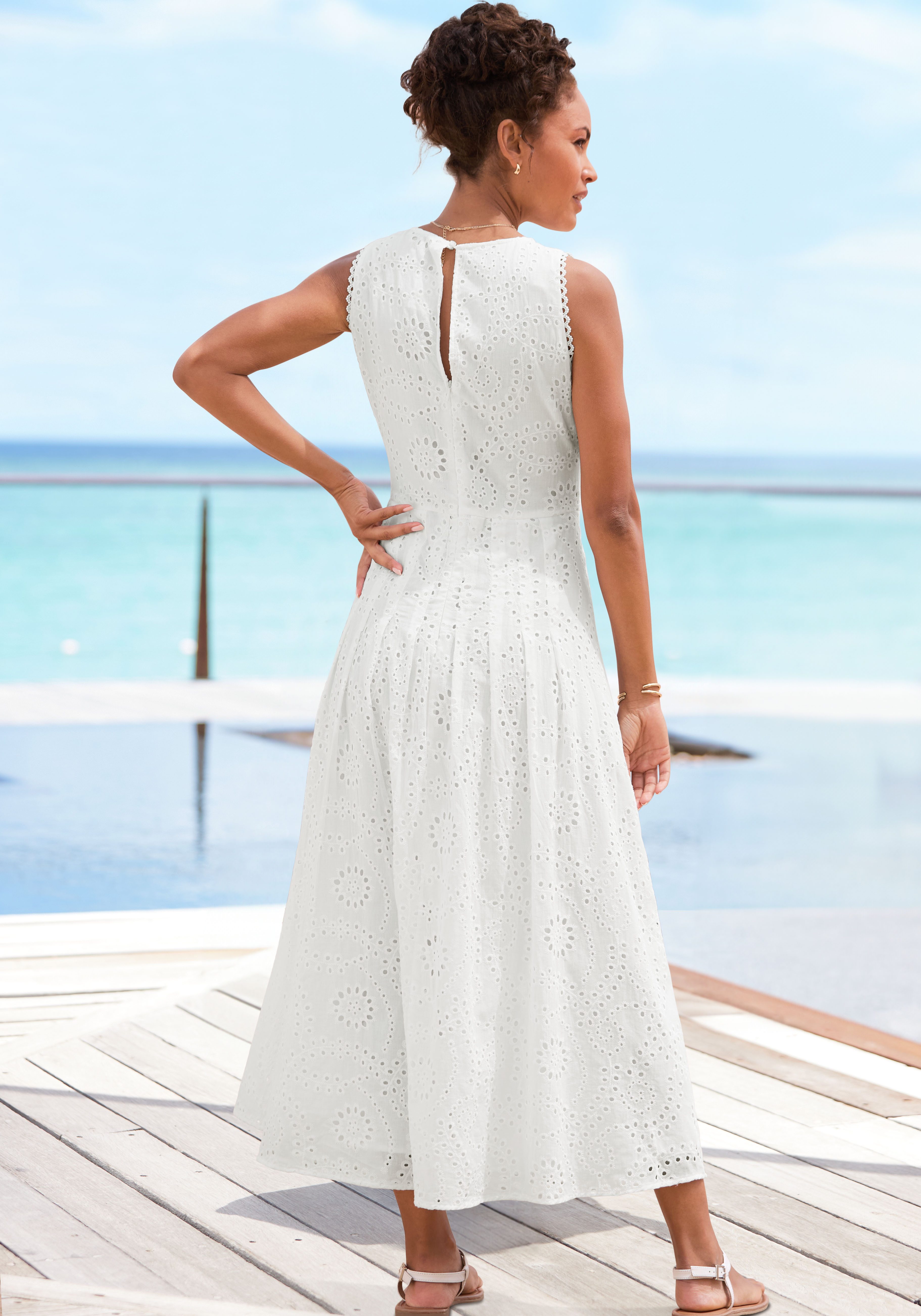 Buffalo Spitzenkleid in Maxilänge, Eyelet, modische Lochstickerei, elegant