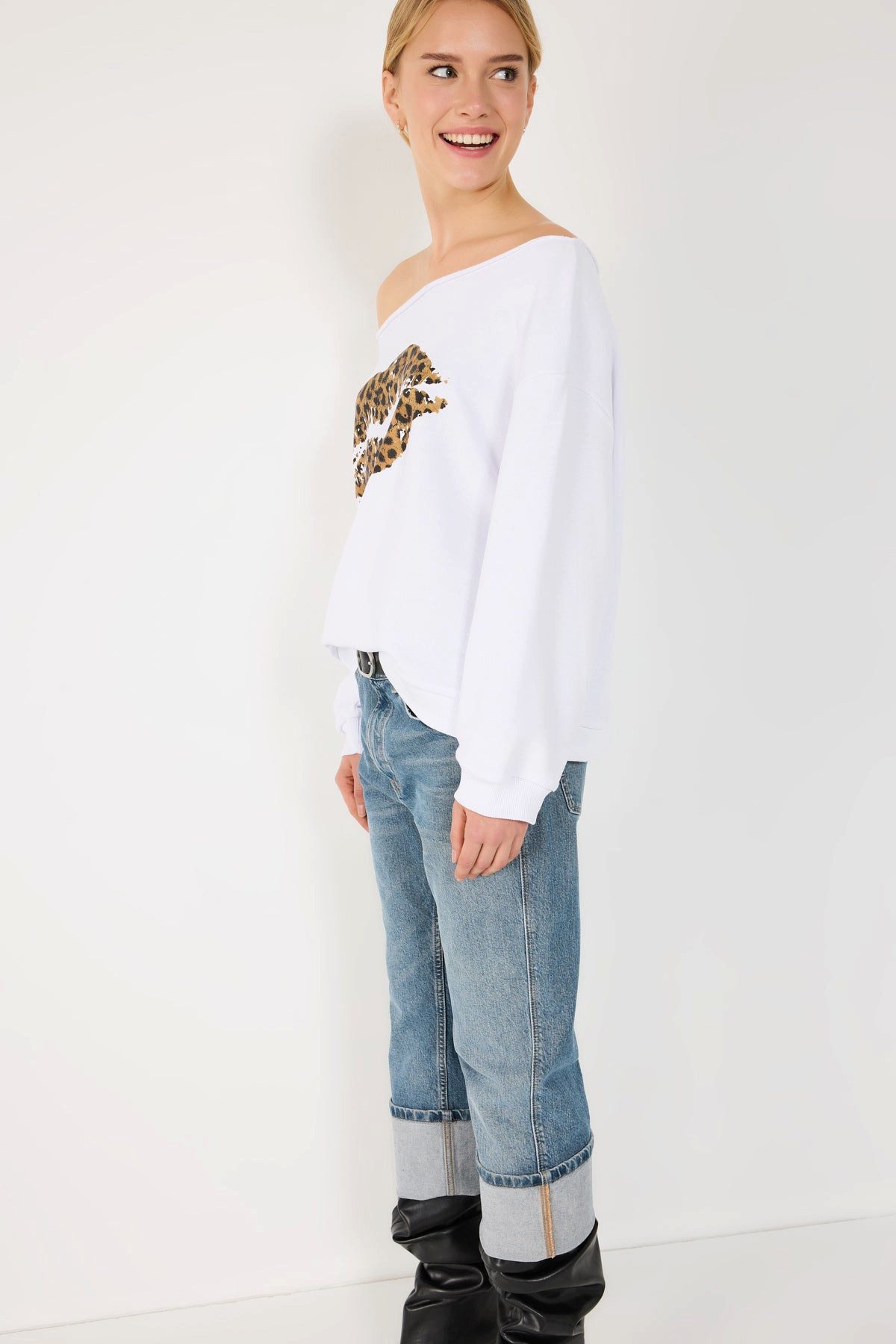 No Matter What Kapuzensweatshirt Sweatshirt mit Leopardenmuster und Lippenprint – Bild 4 von 5