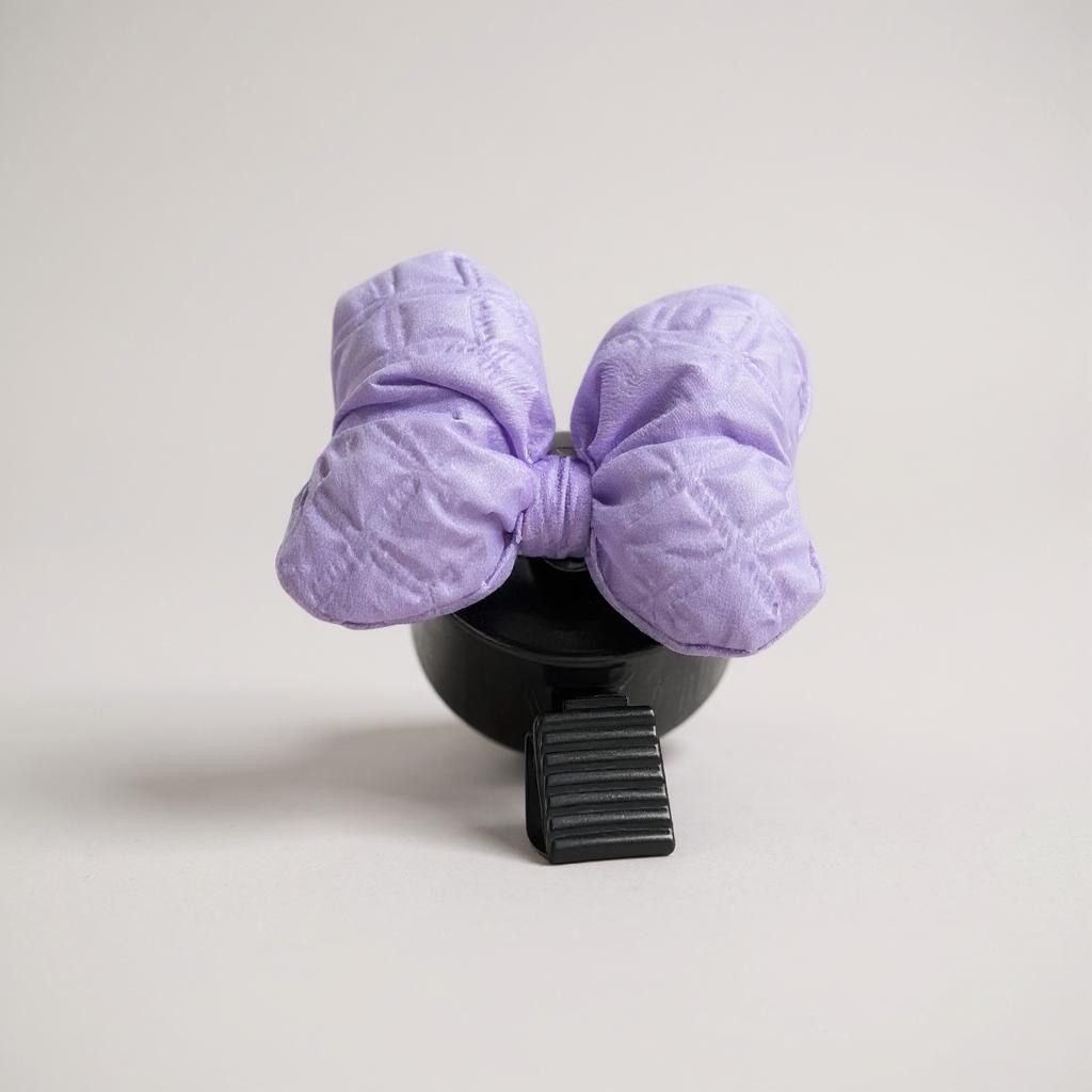 what the shop Fahrradklingel mit Stoff-Schleife – Stylisches Zubehör-versch. Farben, Robuste Verarbeitung trifft verspieltes Design