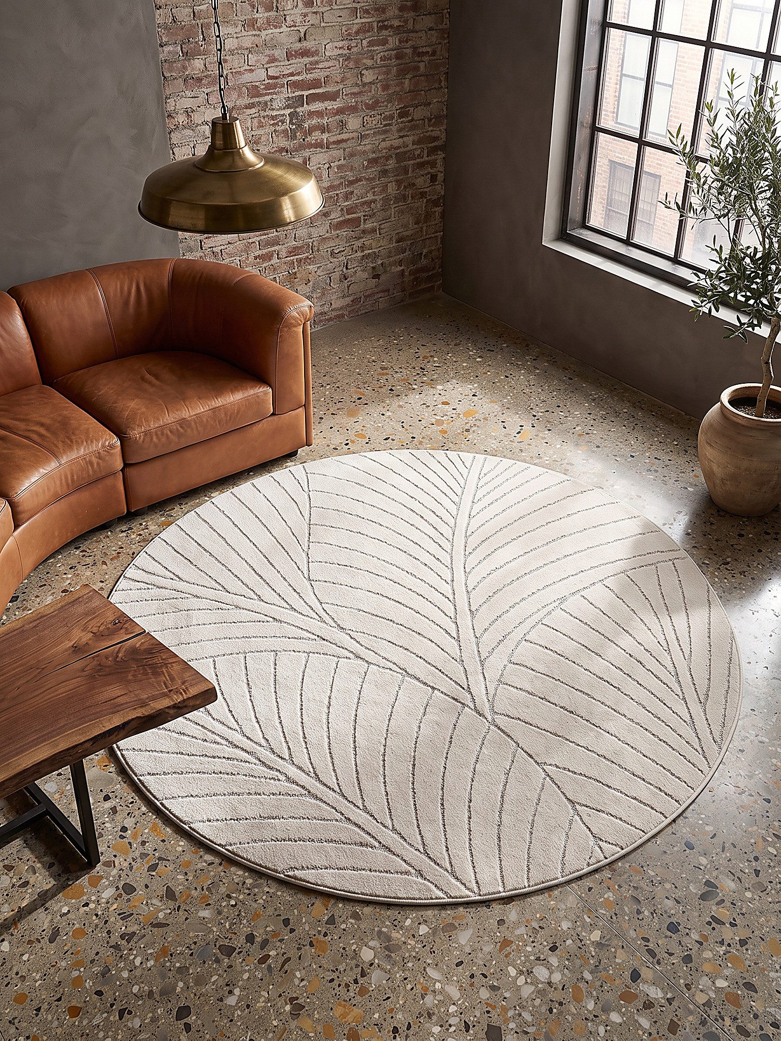 KADIMA DESIGN Outdoorteppich ENGADIN Outdoor-Teppich Blattmotiv Kurzflor Skandinavisch Balkon, Rund, Höhe: 5 mm, Creme, Ø 80 cm, 5 mm Flor, …