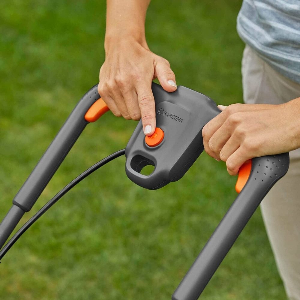 GARDENA Elektrorasenmäher Gardena Akku-Rasenmäher PowerMax 32/18V P4A solo, 32 cm Schnittbreite