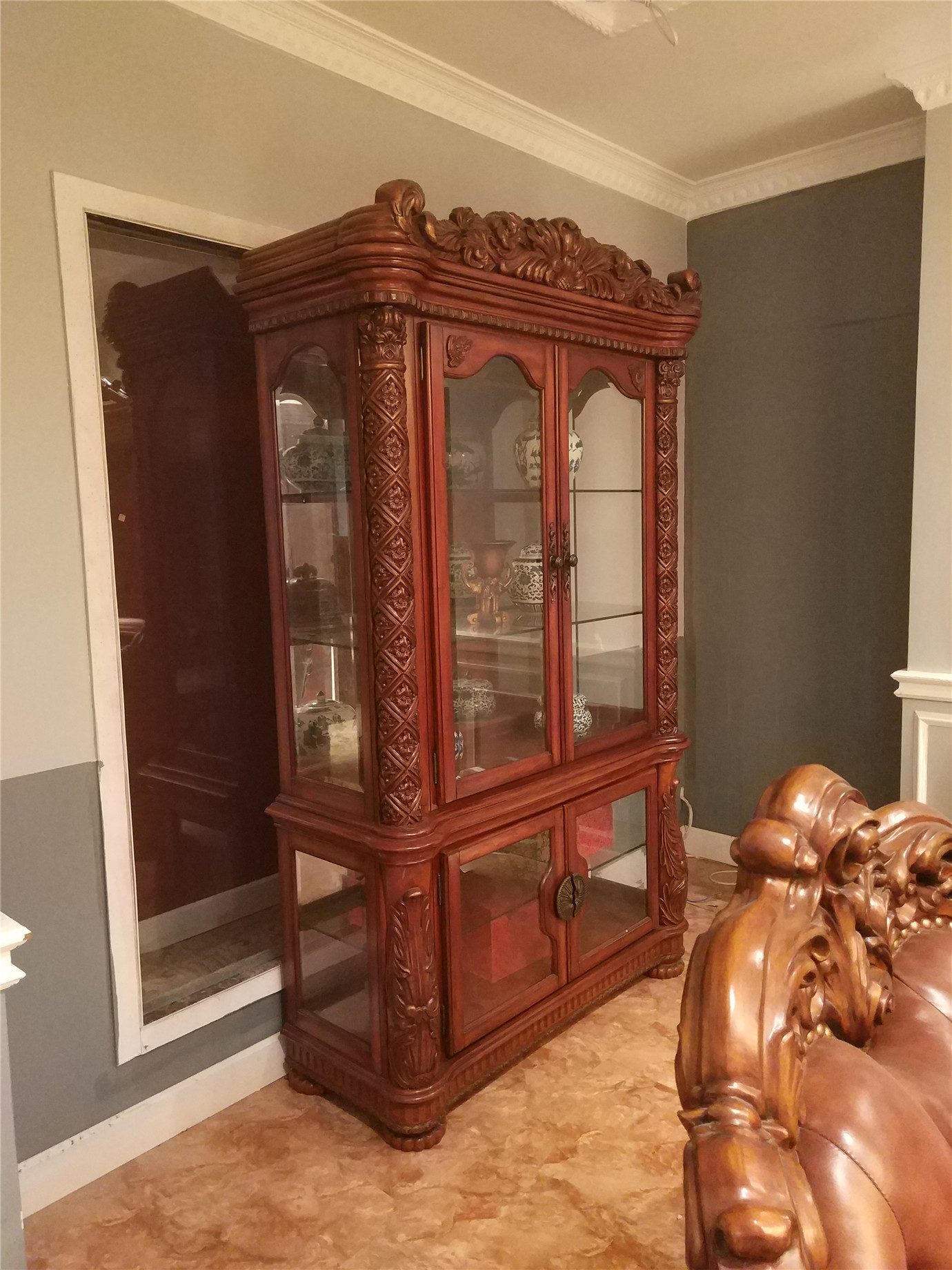 JVmoebel Vitrine Eleganter Barock-Rokoko Schrank aus Holz mit Glasfront (1-St) Made in Europa