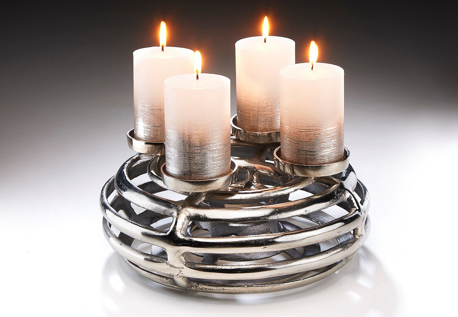 Kobolo Kerzenhalter Dekokranz rund aus Metall für 4 Kerzen (silber) günstig online kaufen