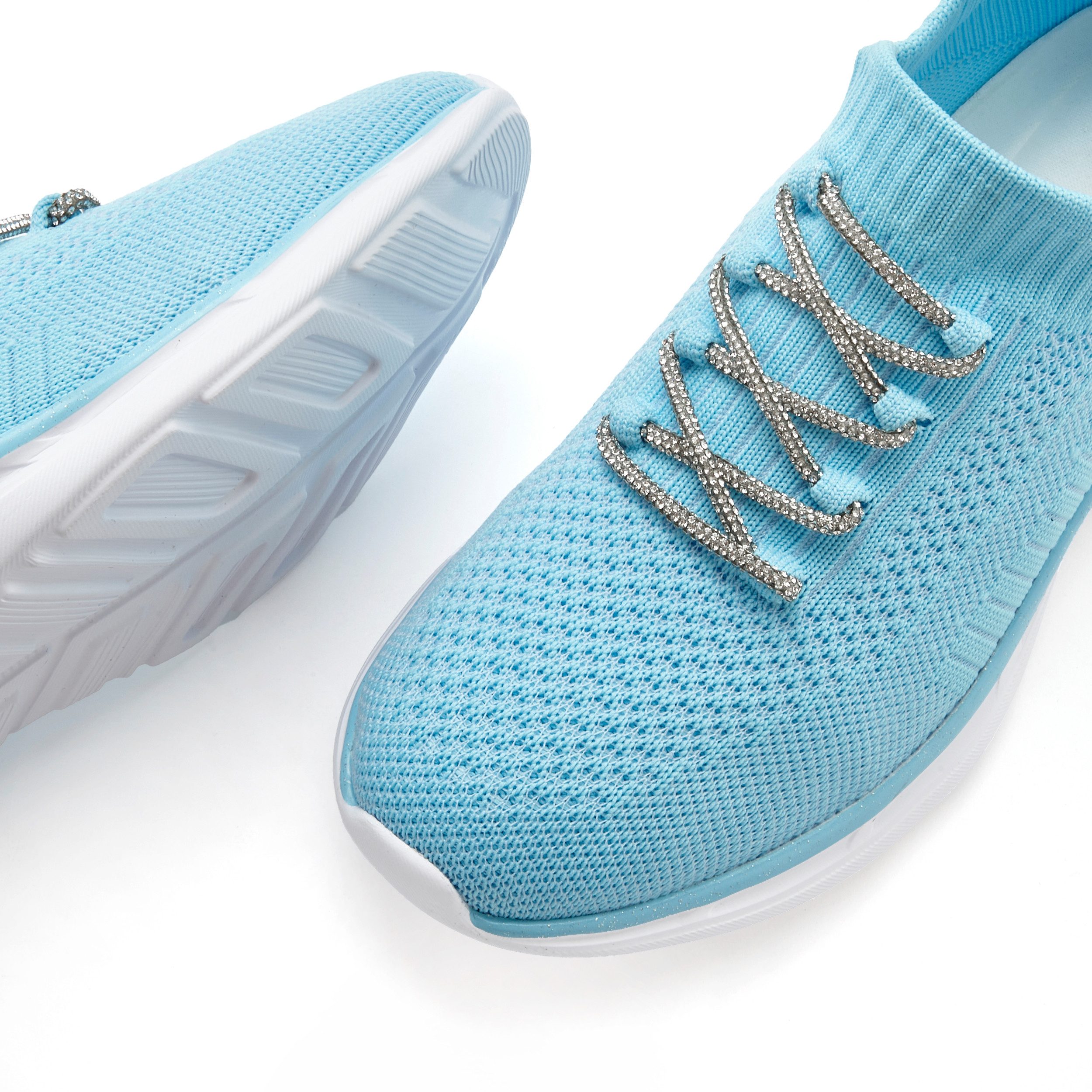 LASCANA Slip-On-Sneaker, Slipper, Freizeitschuh, Sneaker mit modischer Glitzerschnürung VEGAN