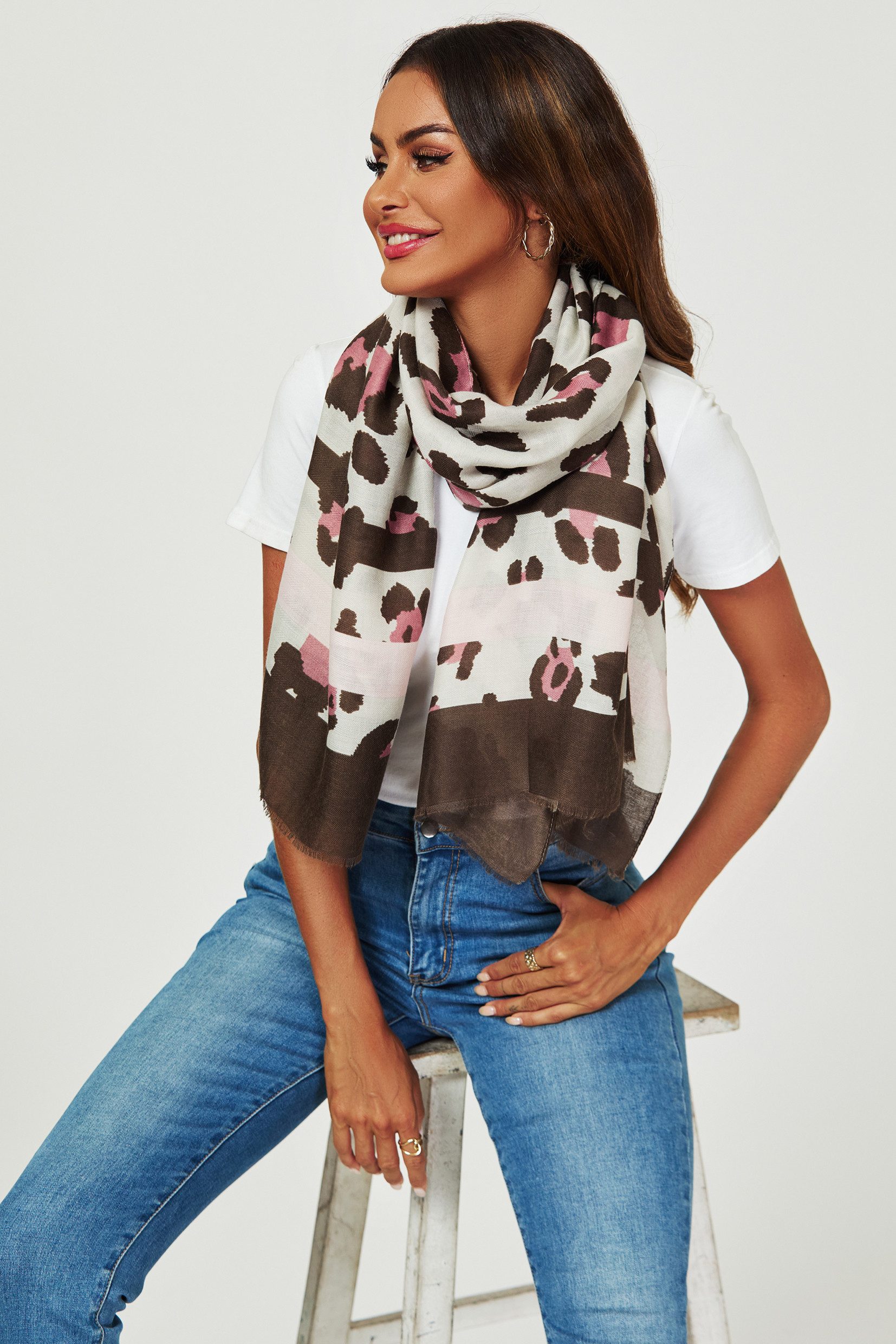 FS Collection Modeschal Damen Leopardenmuster Schal – Weich, Leicht & Vielseitig, 100% Polyester – weich, leicht & formbeständig – Bild 2 von 4
