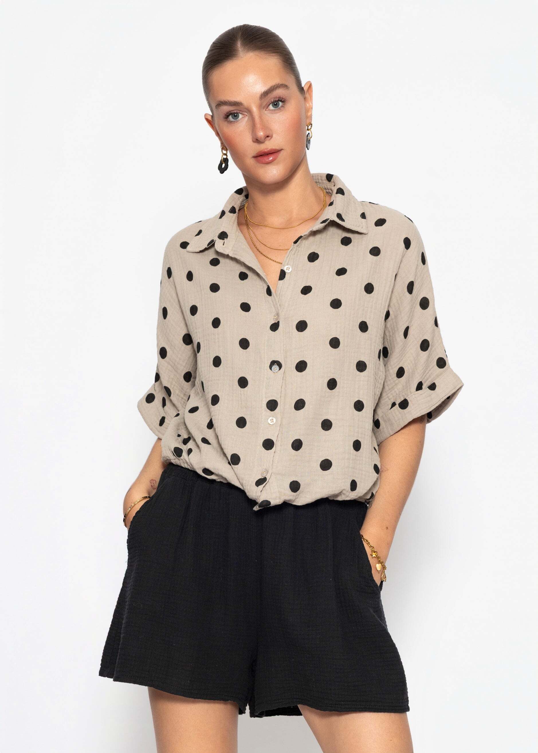 SASSYCLASSY Langarmbluse Bluse mit Zugband und Punkten für Damen Leichte Baumwollbluse mit halblangen Ärmeln und Hemdkragen Taupe