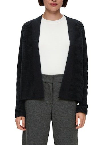 s.Oliver LABEL BLACK Flachstrickbündchen Cardigan am vorne mit Ausschnitt