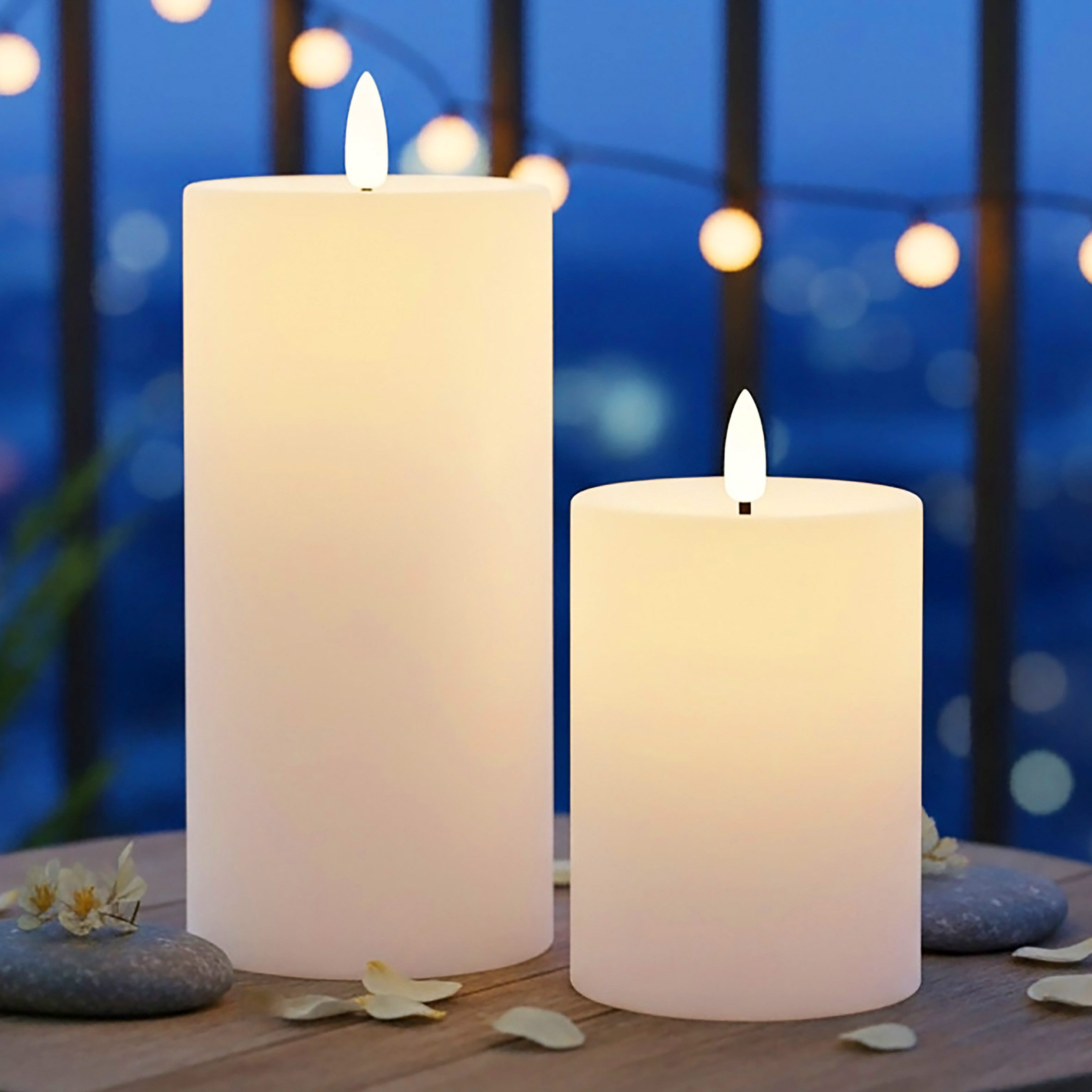 Spetebo LED-Kerze Solar LED Stumpenkerzen mit Flammen Effekt (Anzahl, 2-tlg., Stück), automatisches Einschalten