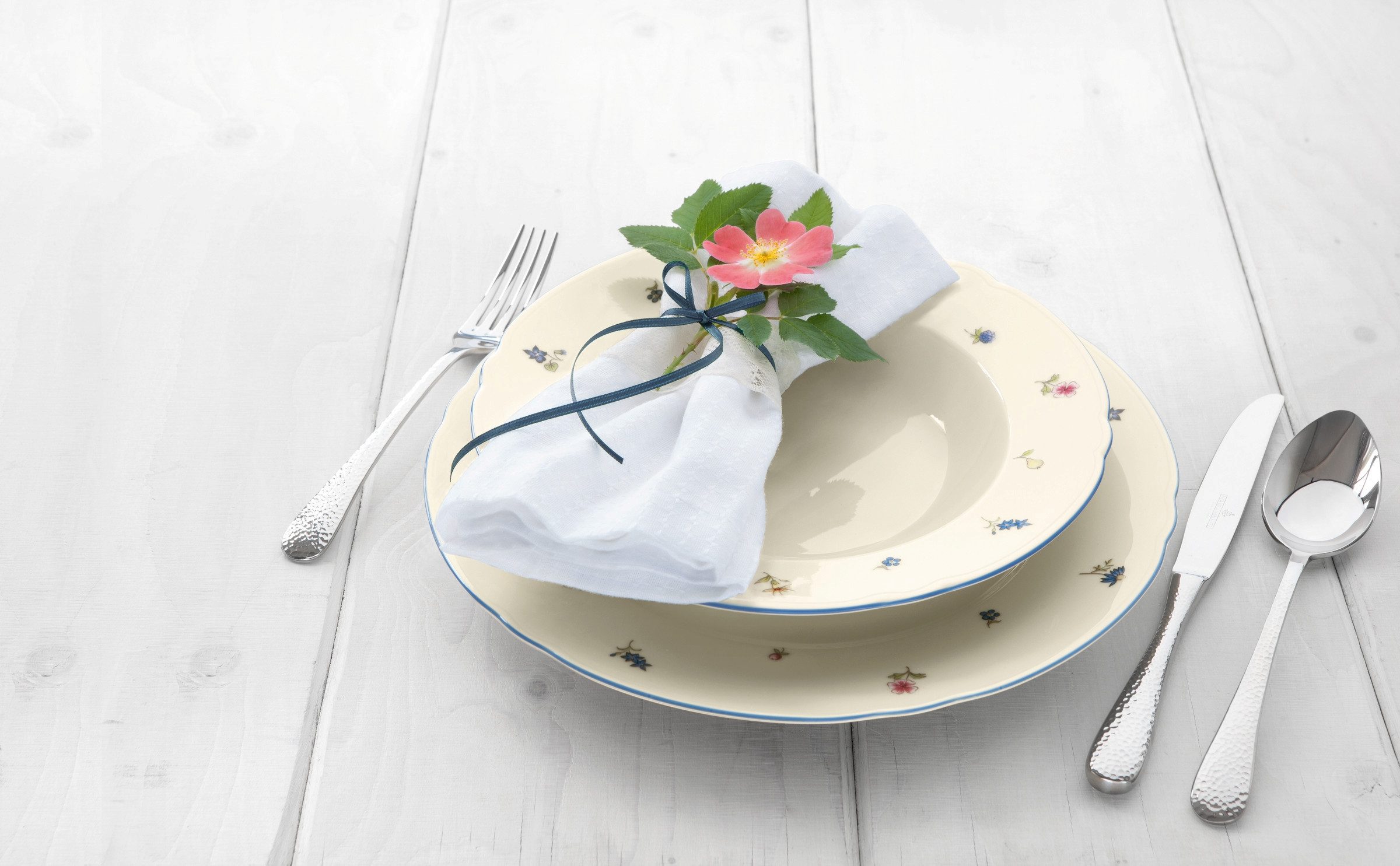 Seltmann Weiden Tafelservice Teller Set, Geschirr-Set, 12 Teile, Marieluise Streublume (12-tlg), 6 Personen, Porzellan, Speiseteller, Suppenteller, Made in Germany, 12 Teile, für 6 Personen