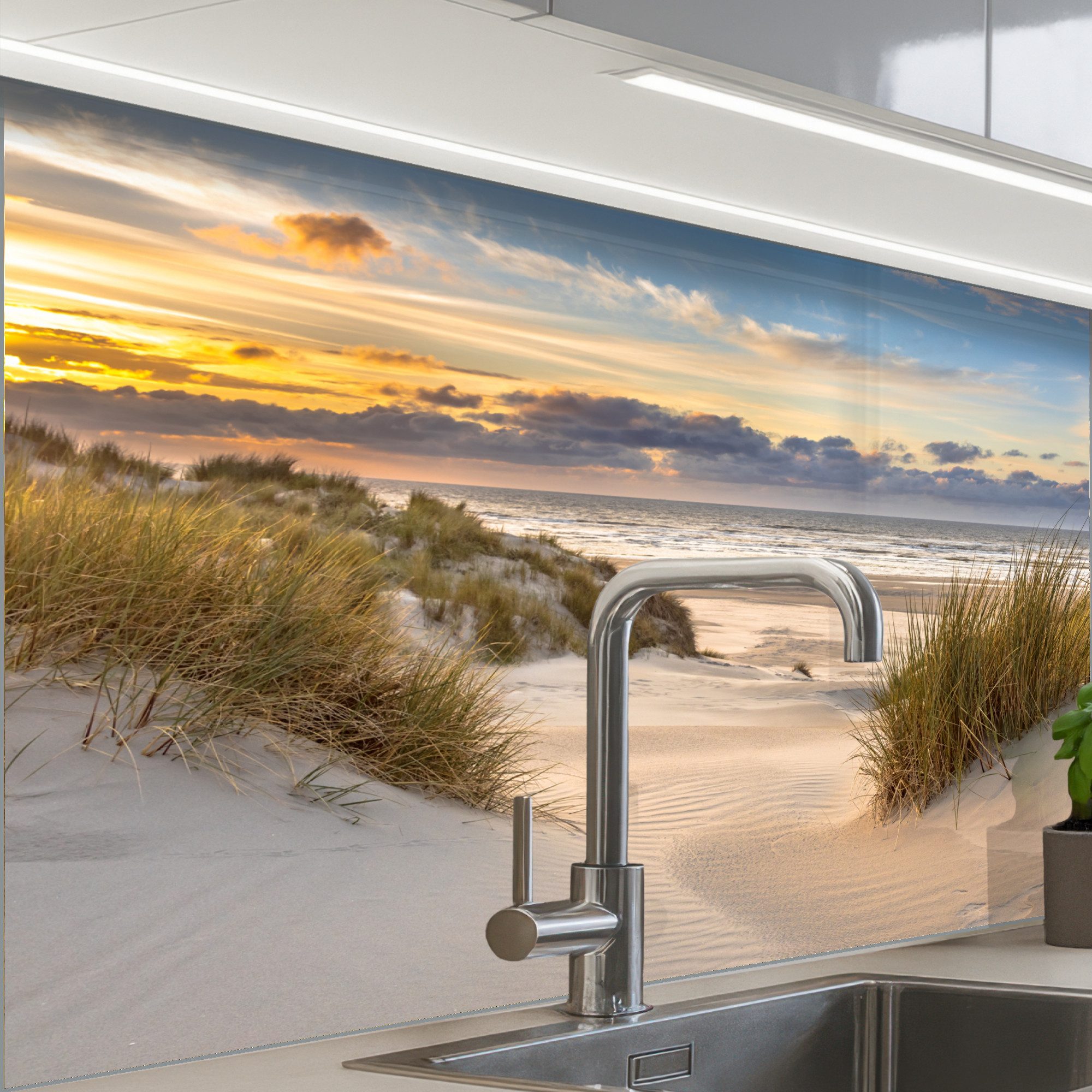 KitchenYeah Küchenrückwand selbstklebend Strand - Düne - Gras - Sonnenunter günstig online kaufen