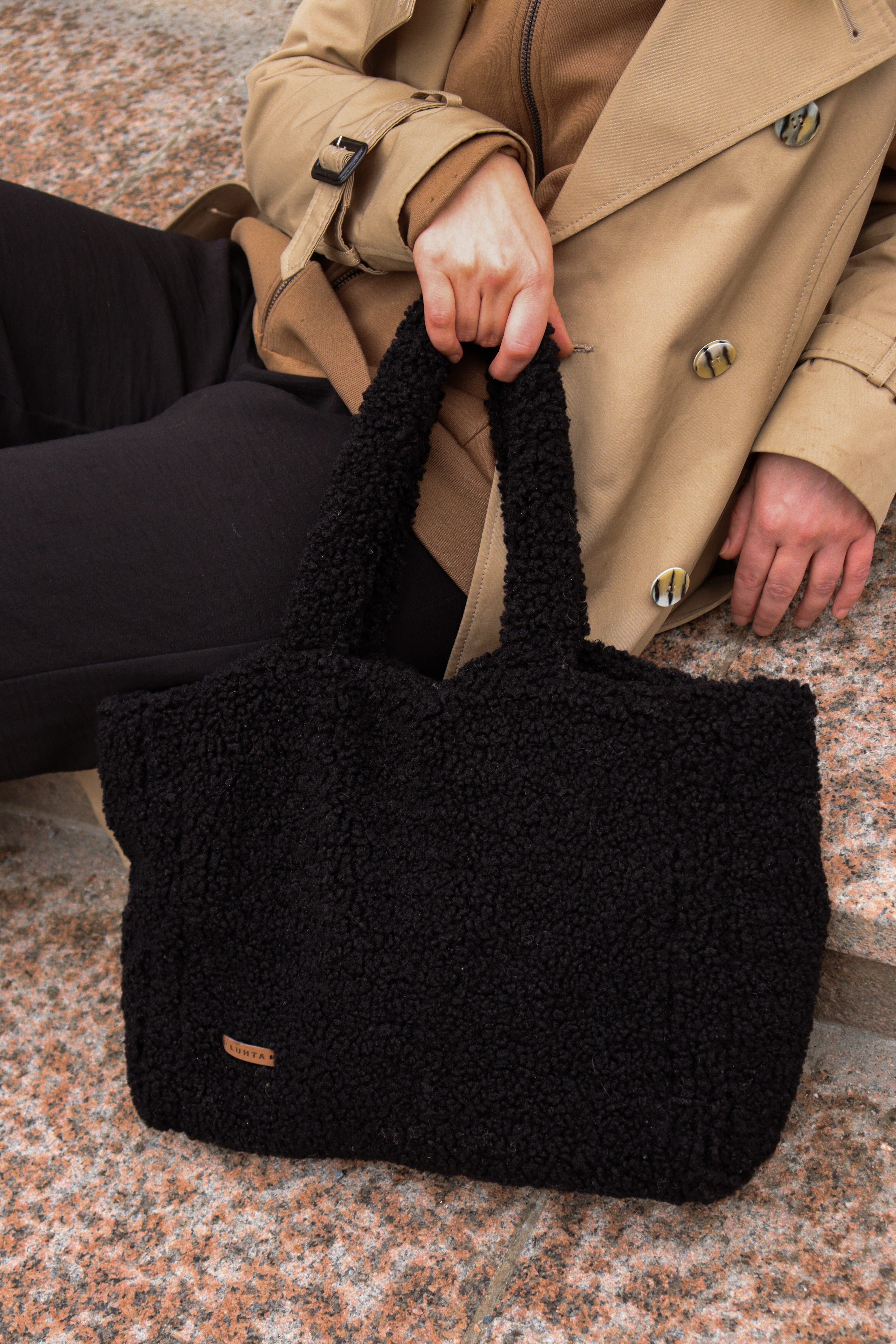 Luhta Schultertasche TEDDYTASCHE ORAVISALO, aus Polyester, leichtes Material, sportlicher Stil