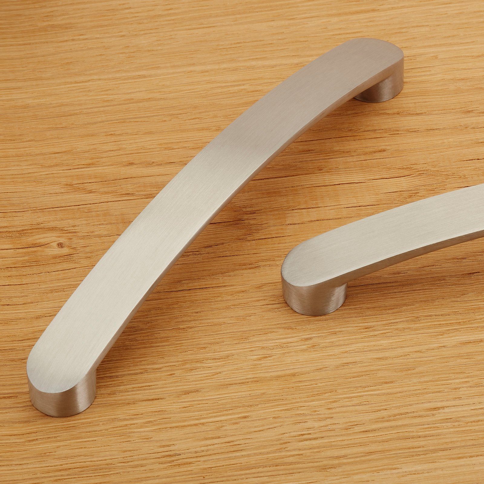 SO-TECH® Möbelgriff SW111 BA 160 mm verschiedene Oberflächen - incl. Schrauben, Lochabstand 160 mm Edelstahloptik - inkl. Schrauben