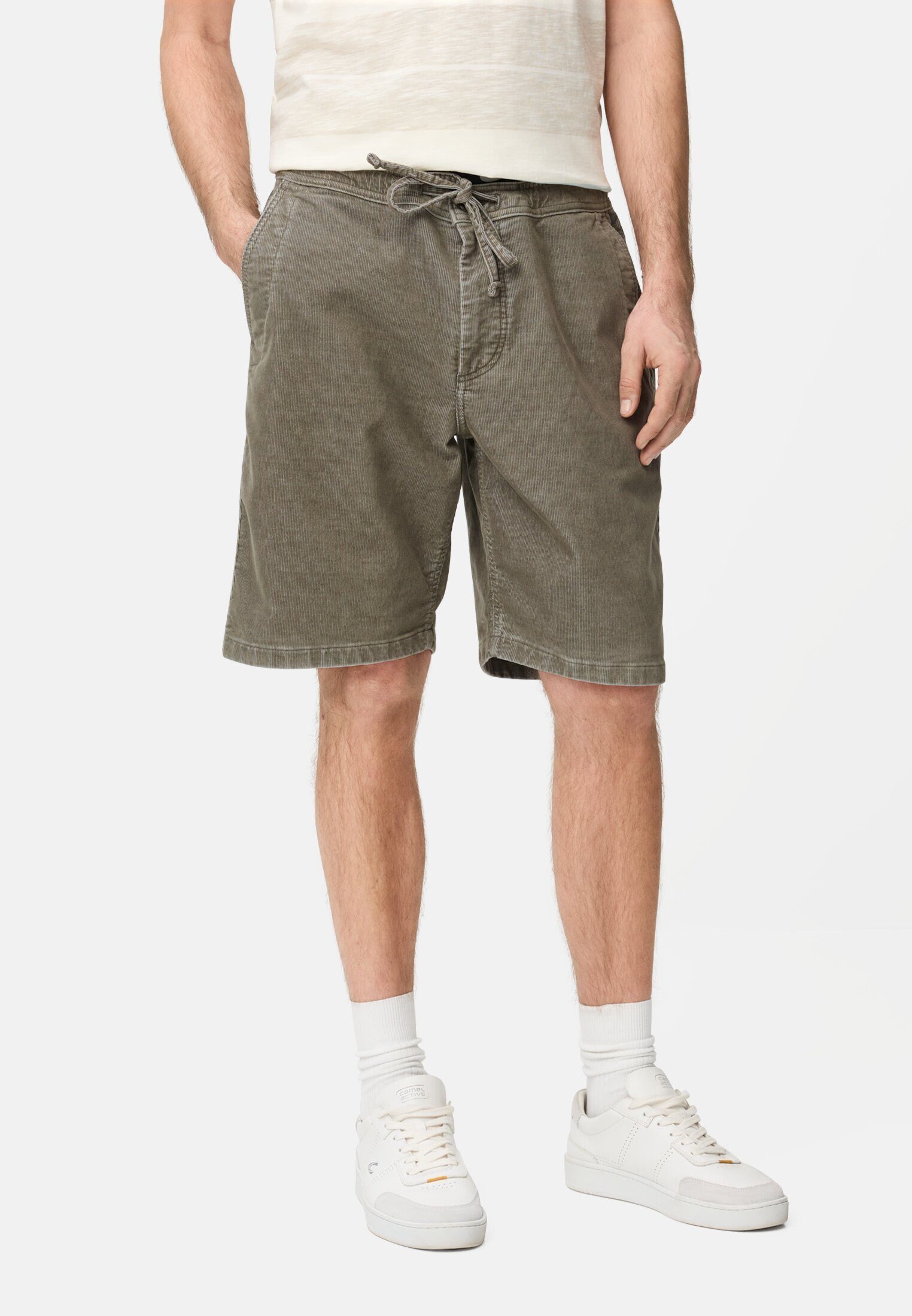 camel active Bermudas aus Cord im Relaxed Fit