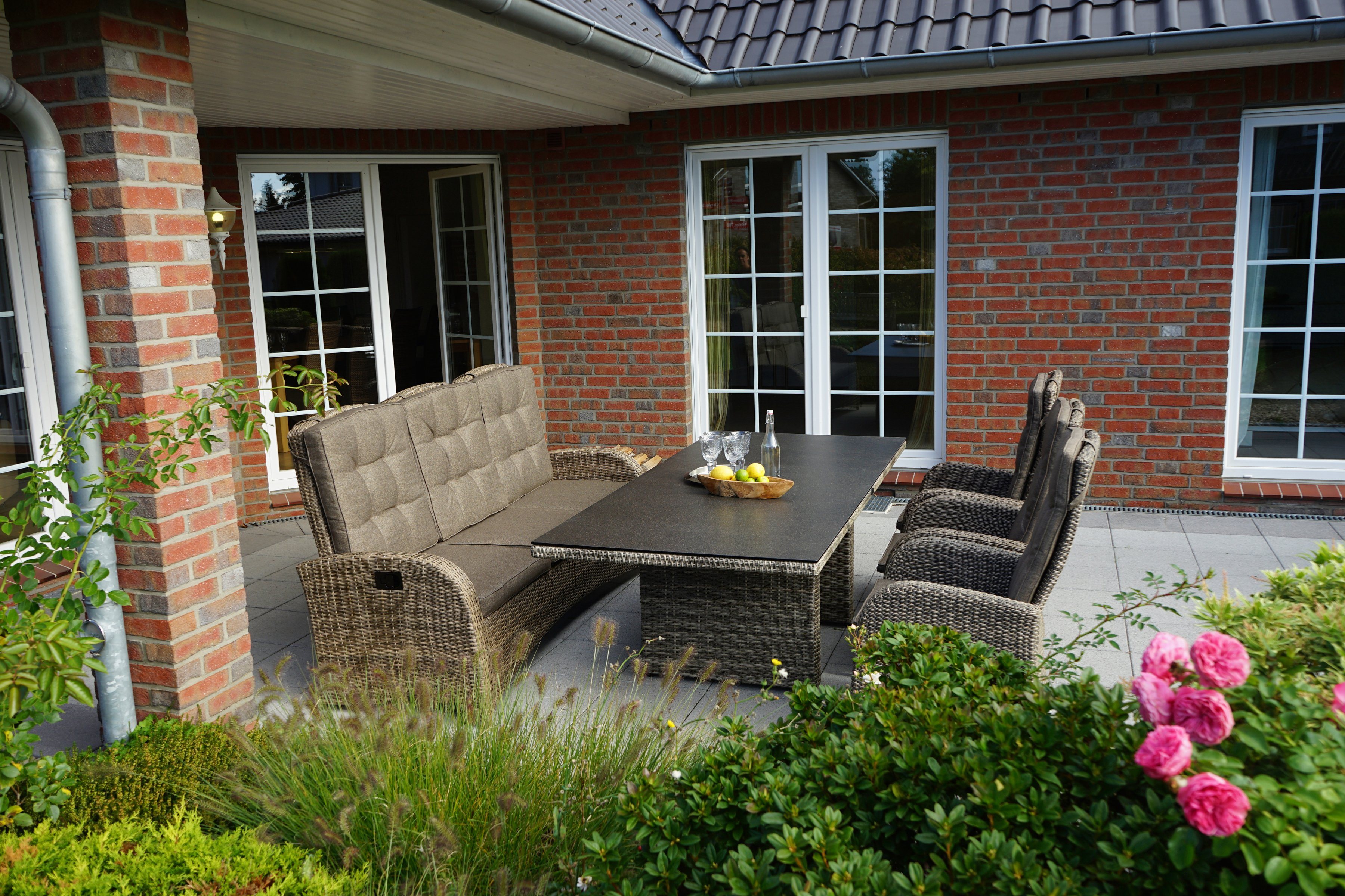 PLOSS Gartenmöbelset »Rabida / Rocking«, 14-tlg., 3er Sofa, 3 Sessel, Tisch 220x100 cm, Polyrattan PLOSS Gartenmöbelset »Rabida / Rocking«, 14-tlg., 3er Sofa, 3 Sessel, Tisch 220x100 cm, Polyrattan