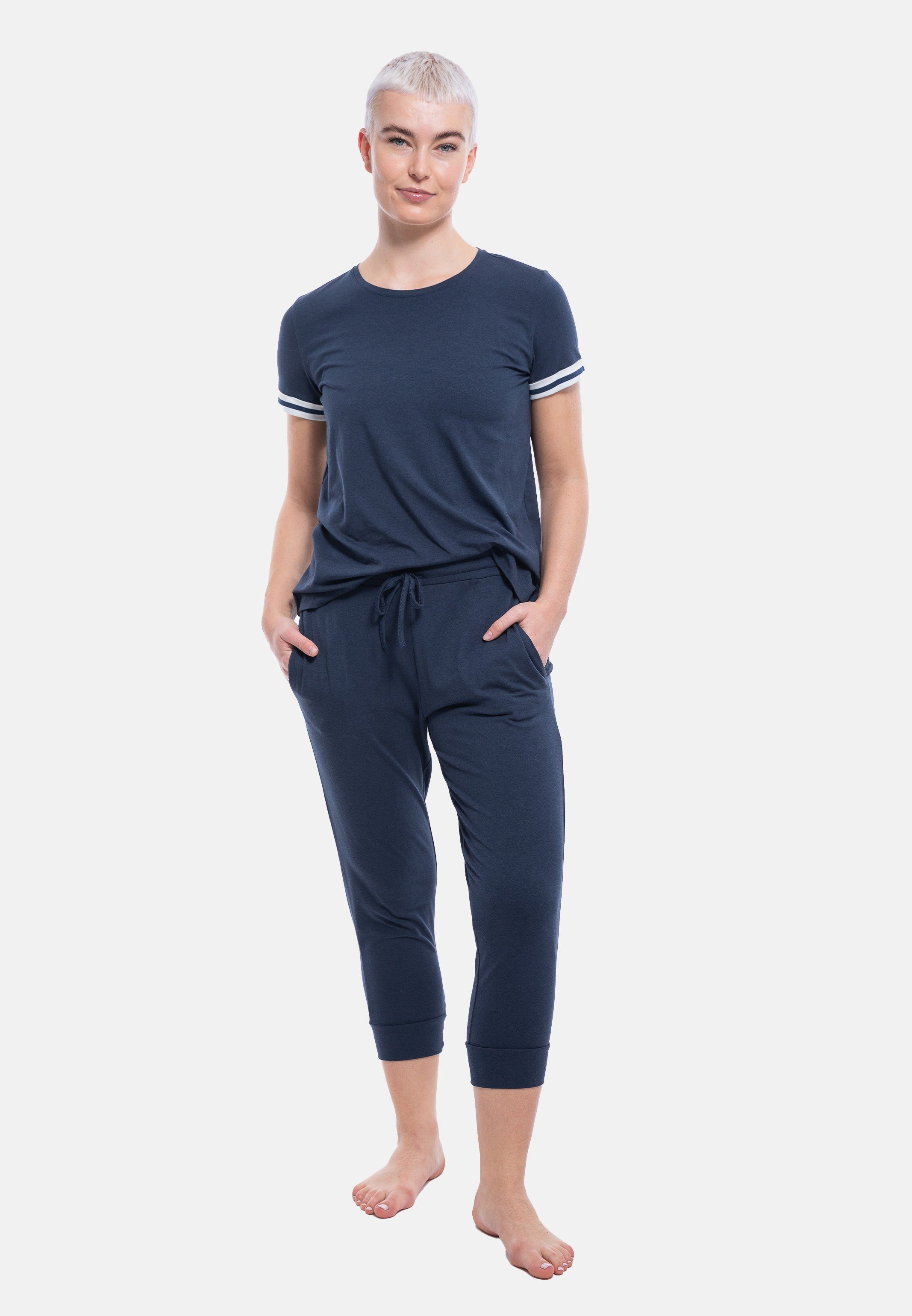 Mey Pyjama Tessie (Set, 2 - Schlafanzug tlg) Kurzarm-Shirt Set 3/4-Hose Atmungsaktiv und im 