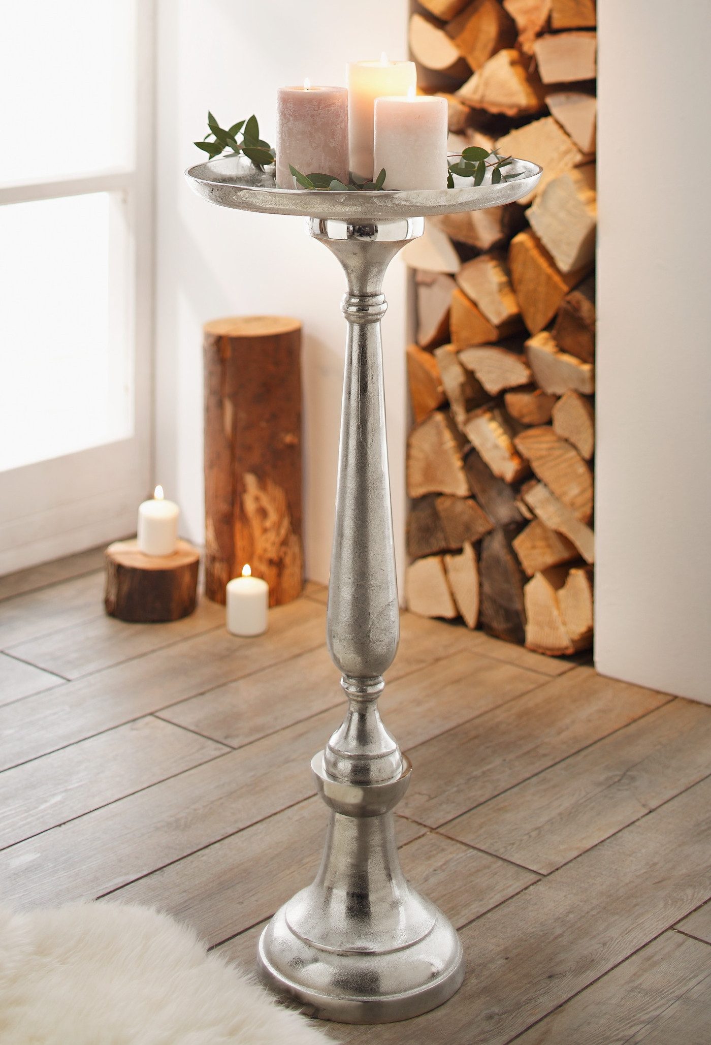 Dekoleidenschaft Dekosäule silber aus Metall, 78cm hoch, XXL Kerzenständer, Pflanzenständer, Metallsäule im Antik Look, Blumensäule, Beistelltisch, Windlichtsäule