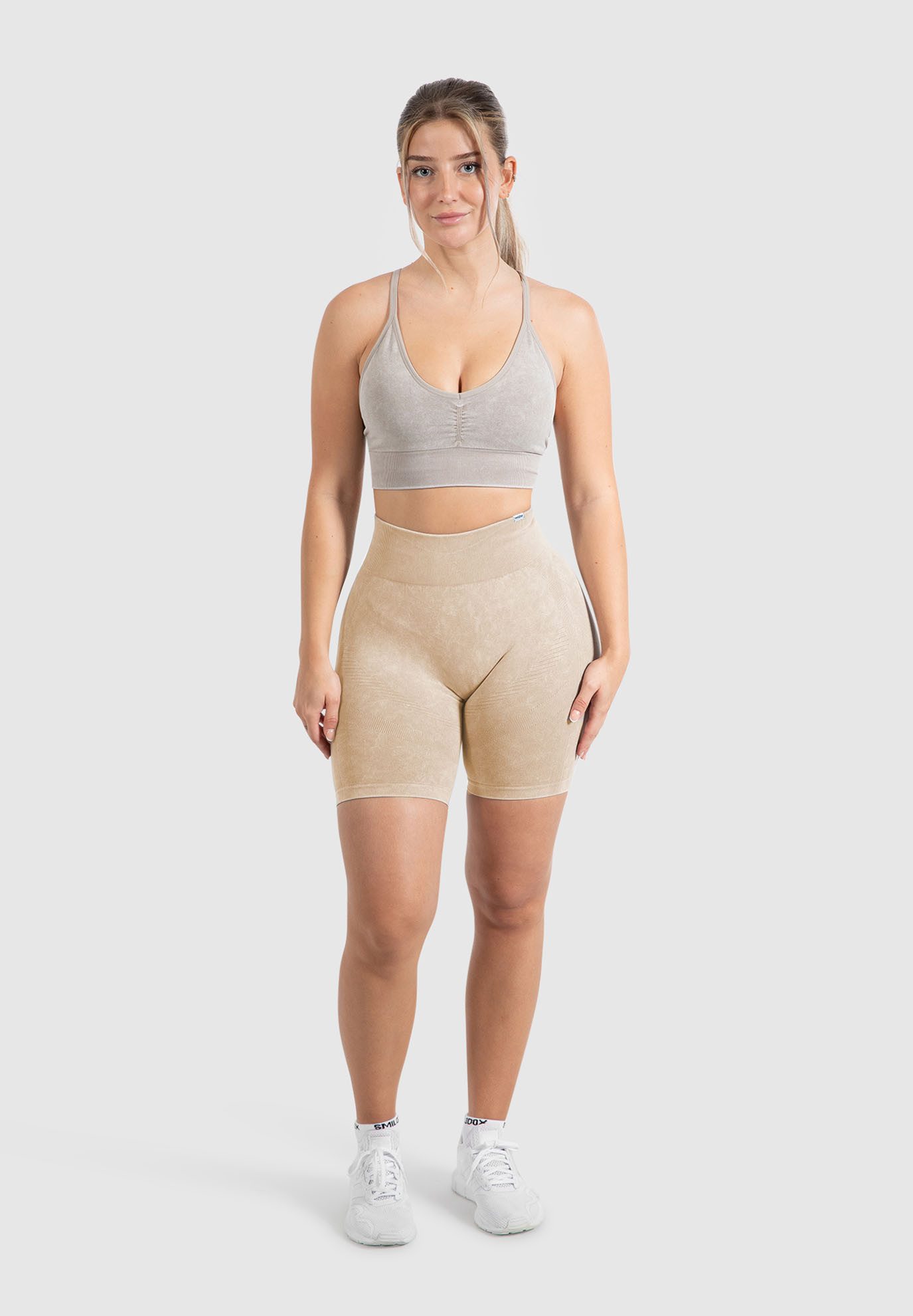 Smilodox Shorts Batik Ruth, High Waist V-Shape Hotpants mit Scrunch Yoga & günstig online kaufen