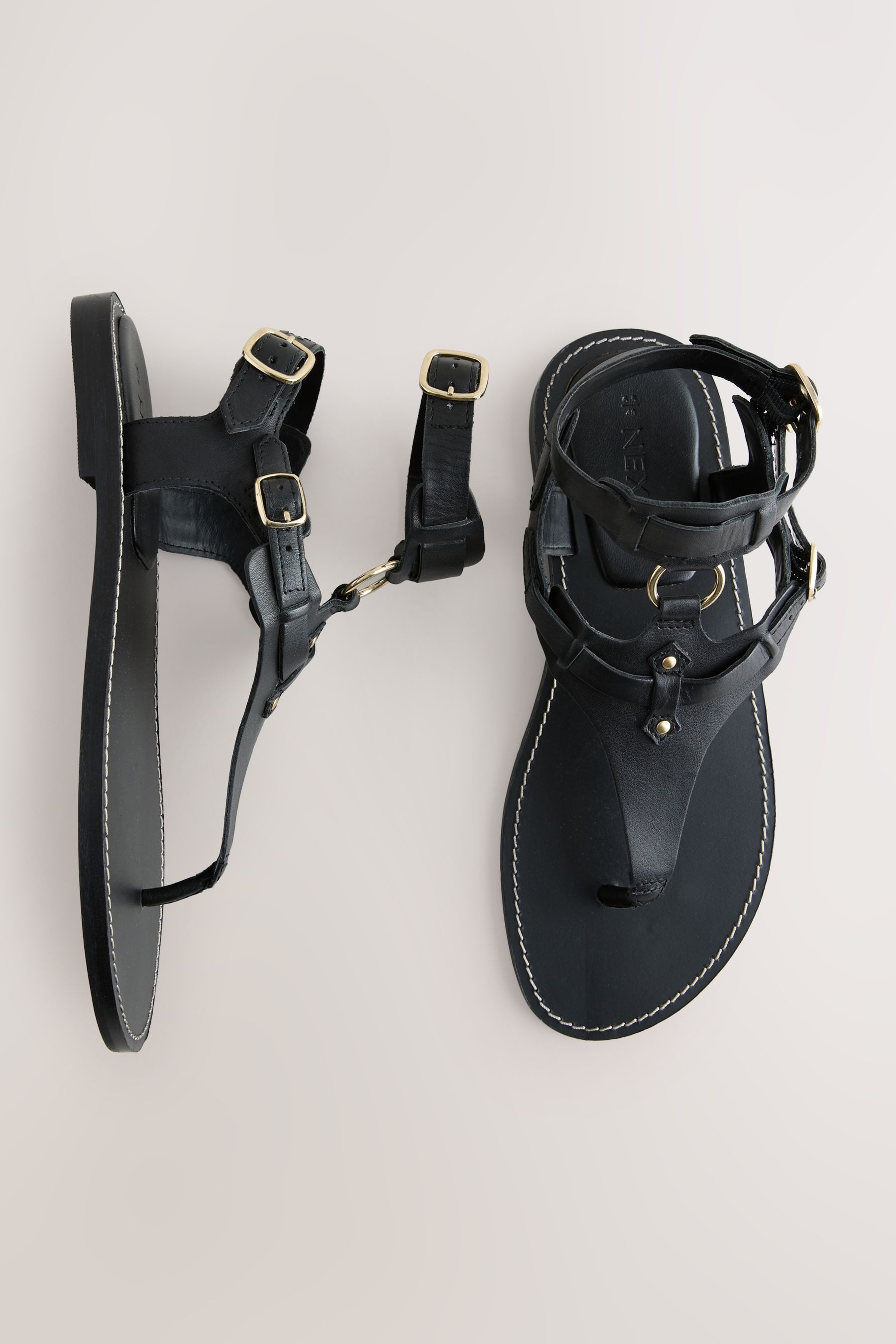 Next Gladiatur-Zehenstegsandalen Römersandale (1-tlg)