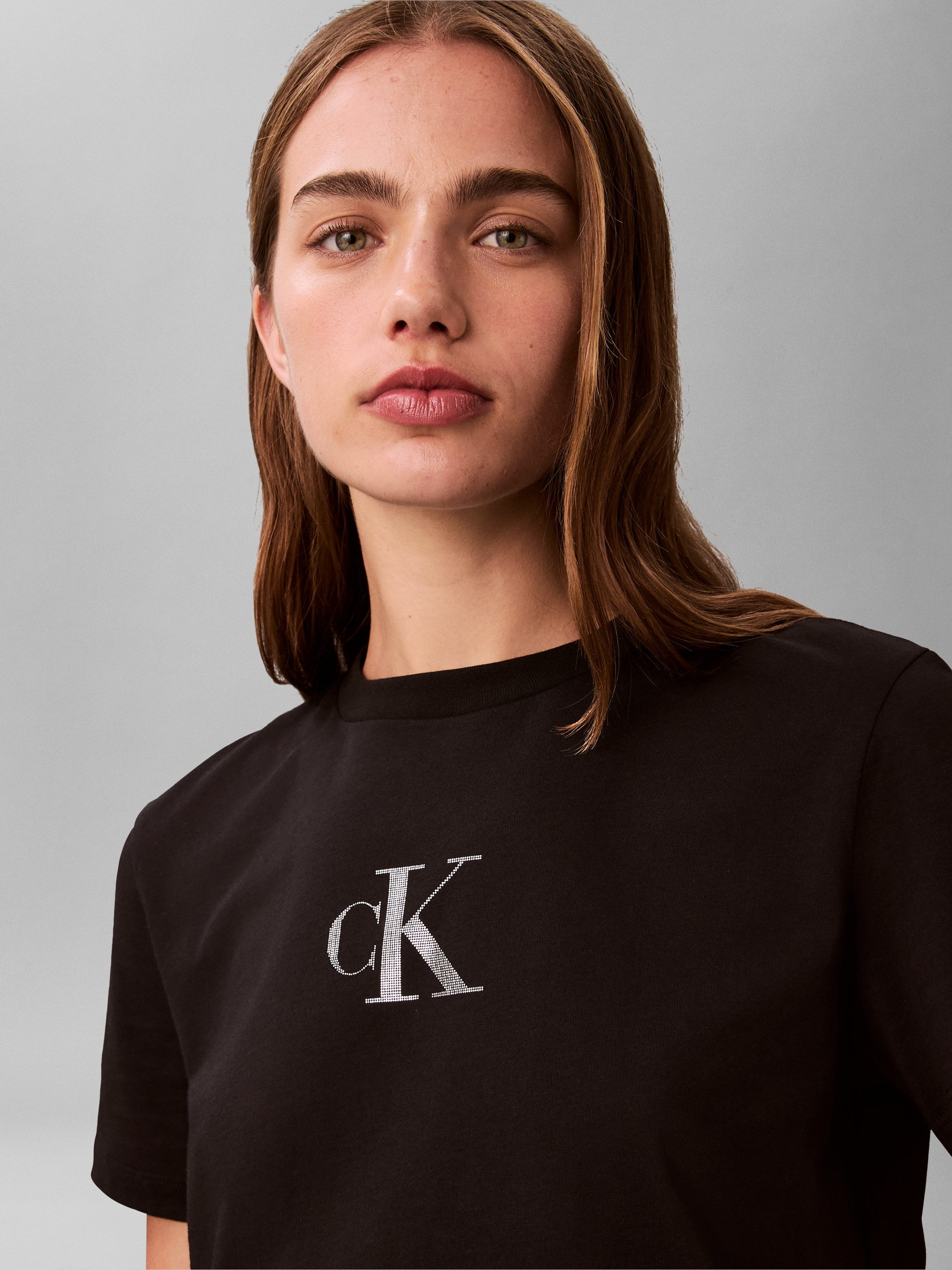 Calvin Klein Jeans T-Shirt Regular Fit, glänzender Logodruck, Rundhalsausschnitt