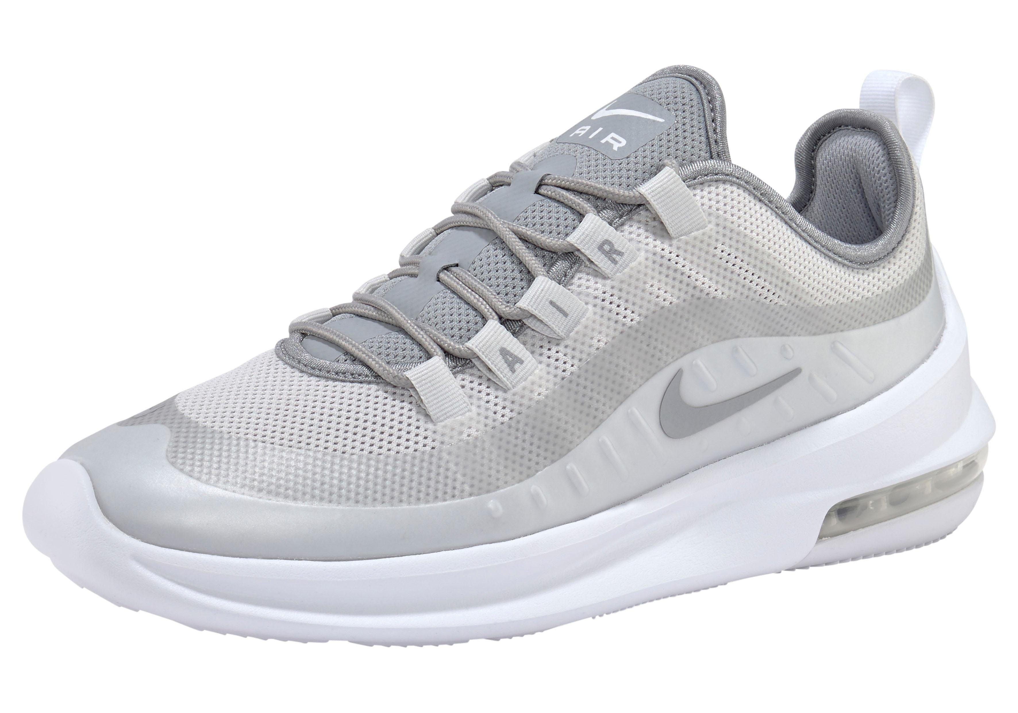 nike wmns axis