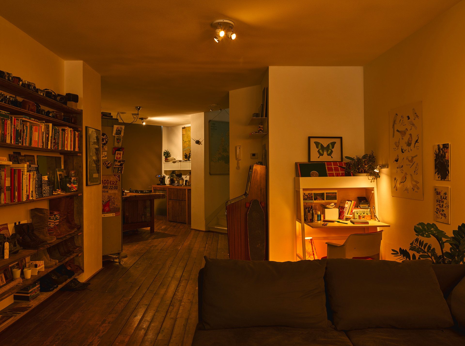 Philips Hue LED-Leuchtmittel LED classic WarmGlow Tropfenlampe 40W E14 Klar dimmbar, E14