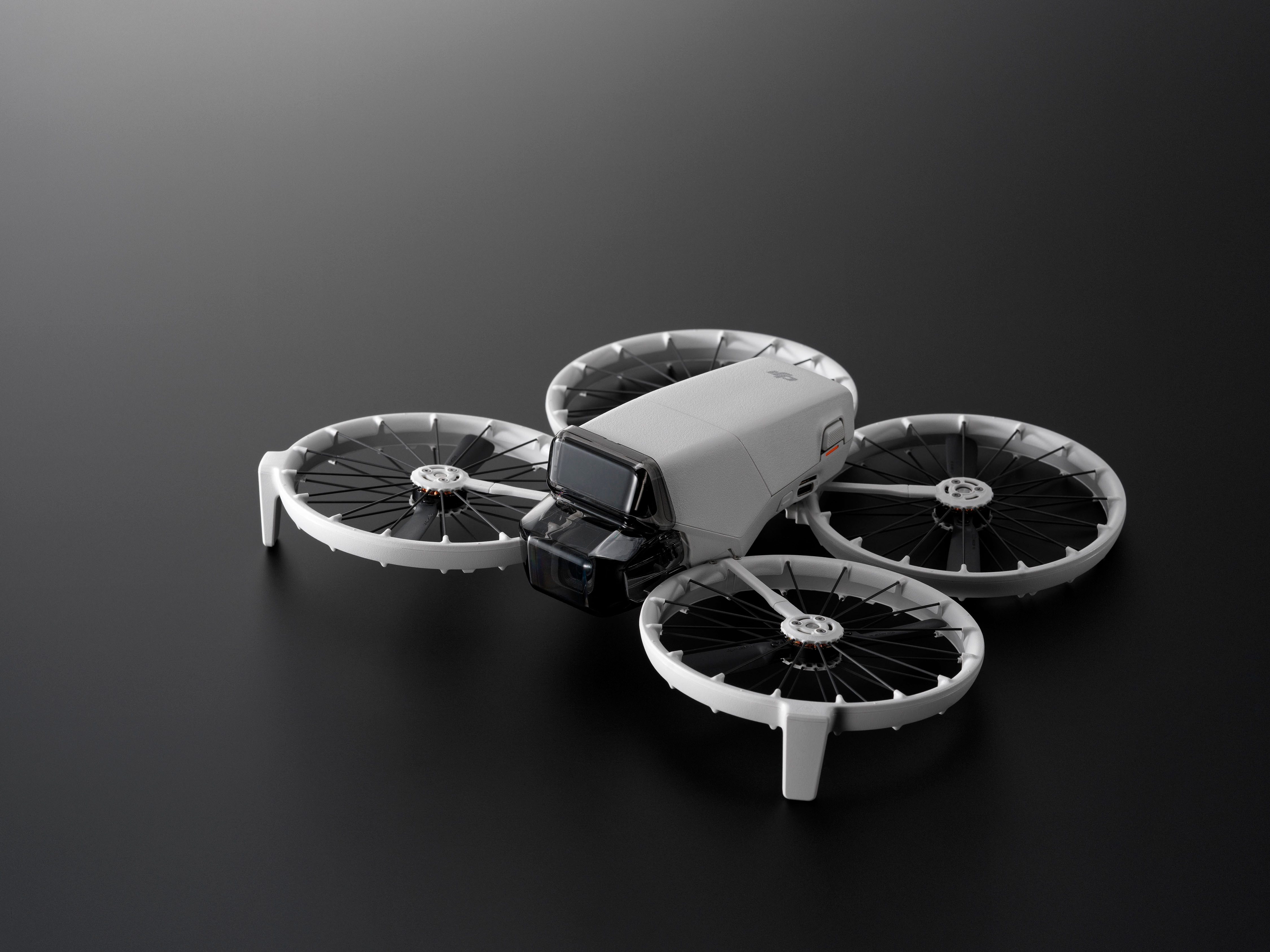 DJI Flip (RC 2) Drohne (4K Ultra HD, DJI RC 2 Fernsteuerung) – Bild 5 von 5