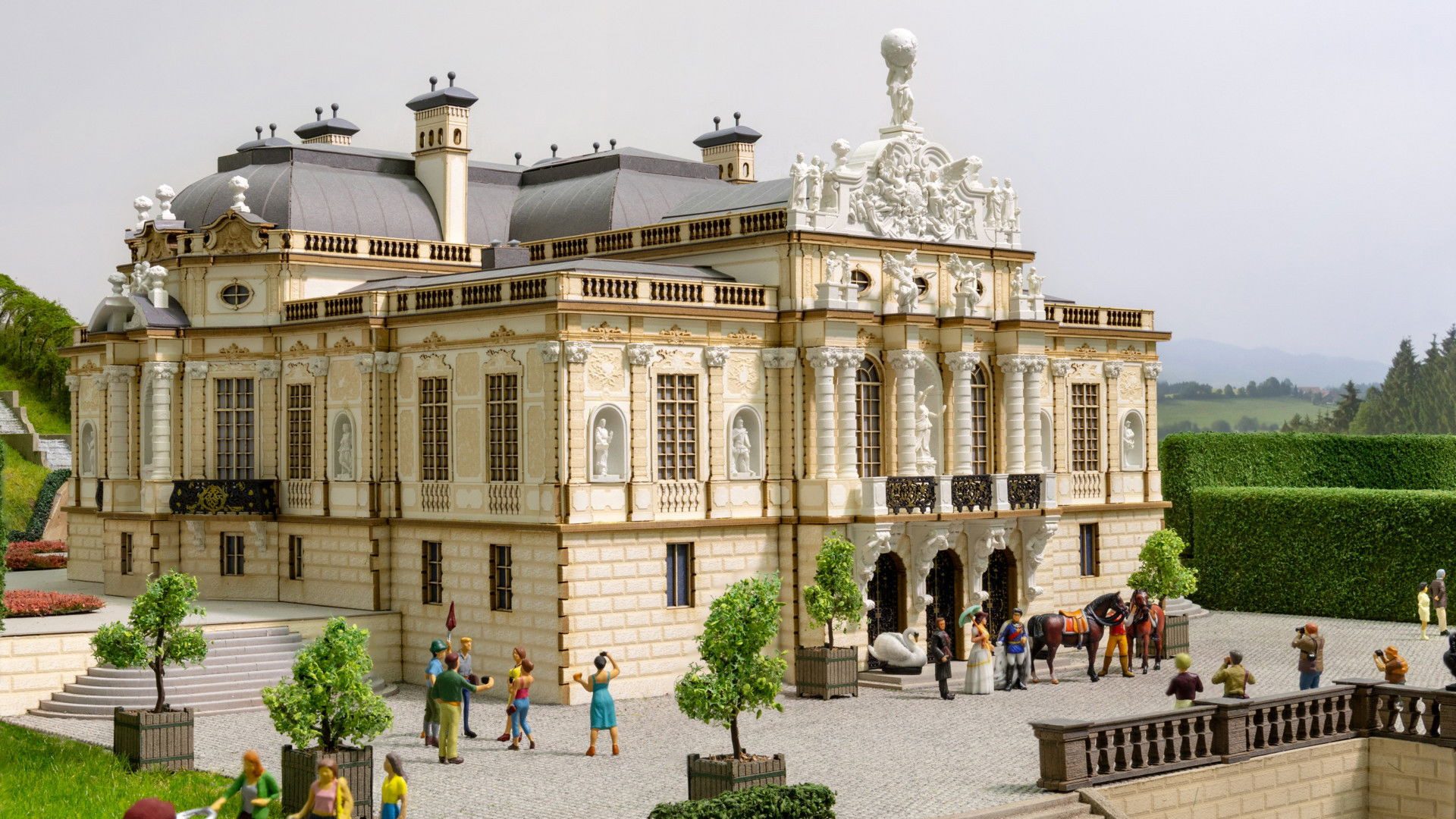 NOCH Modelleisenbahn-Haus Historisches Schloss Linderhof Modellbausatz mit F