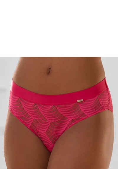 LASCANA Panty aus graphischer Spitze