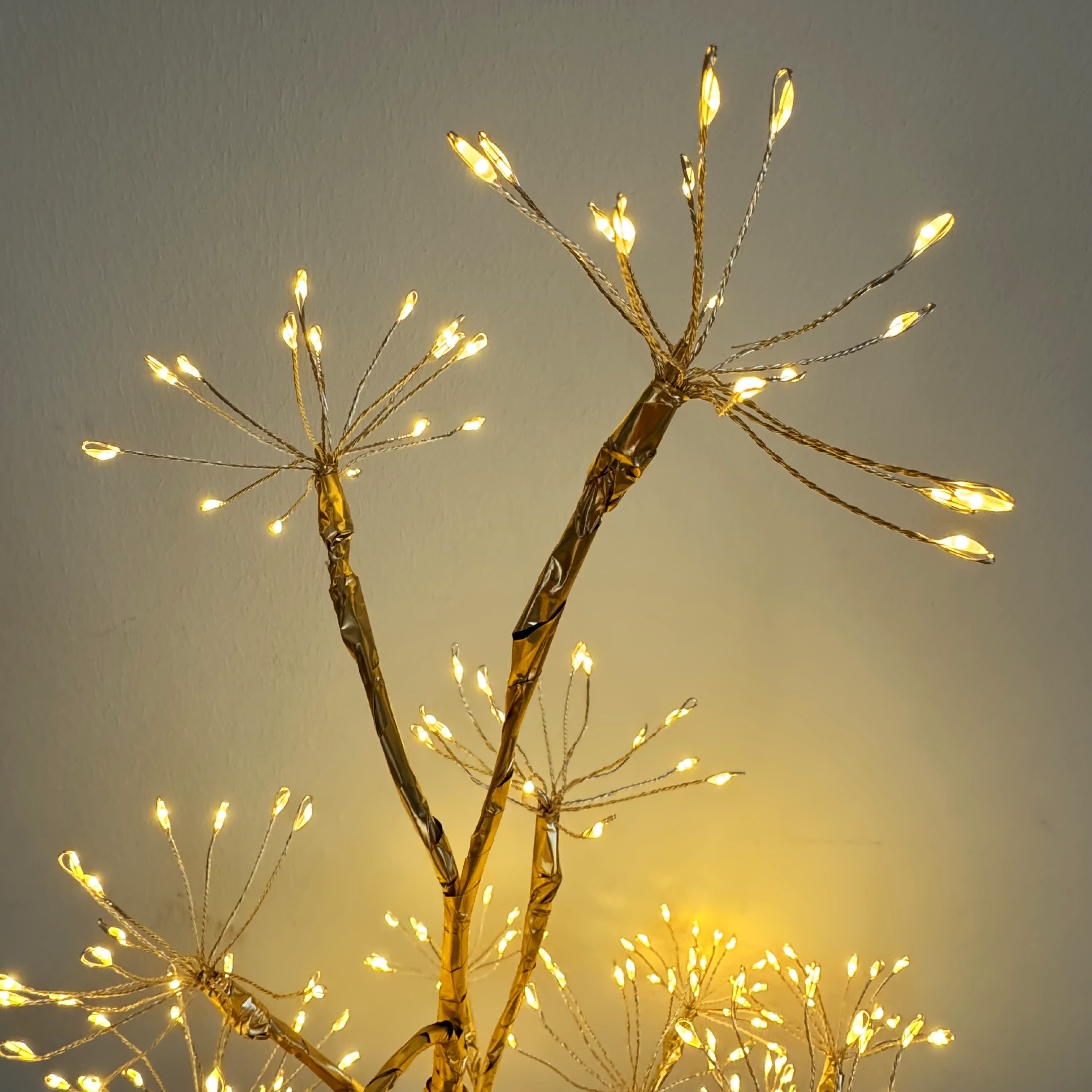 Online-Fuchs LED Baum - Lichterbaum, Stimmungslicht mit Netzteil für INNEN günstig online kaufen