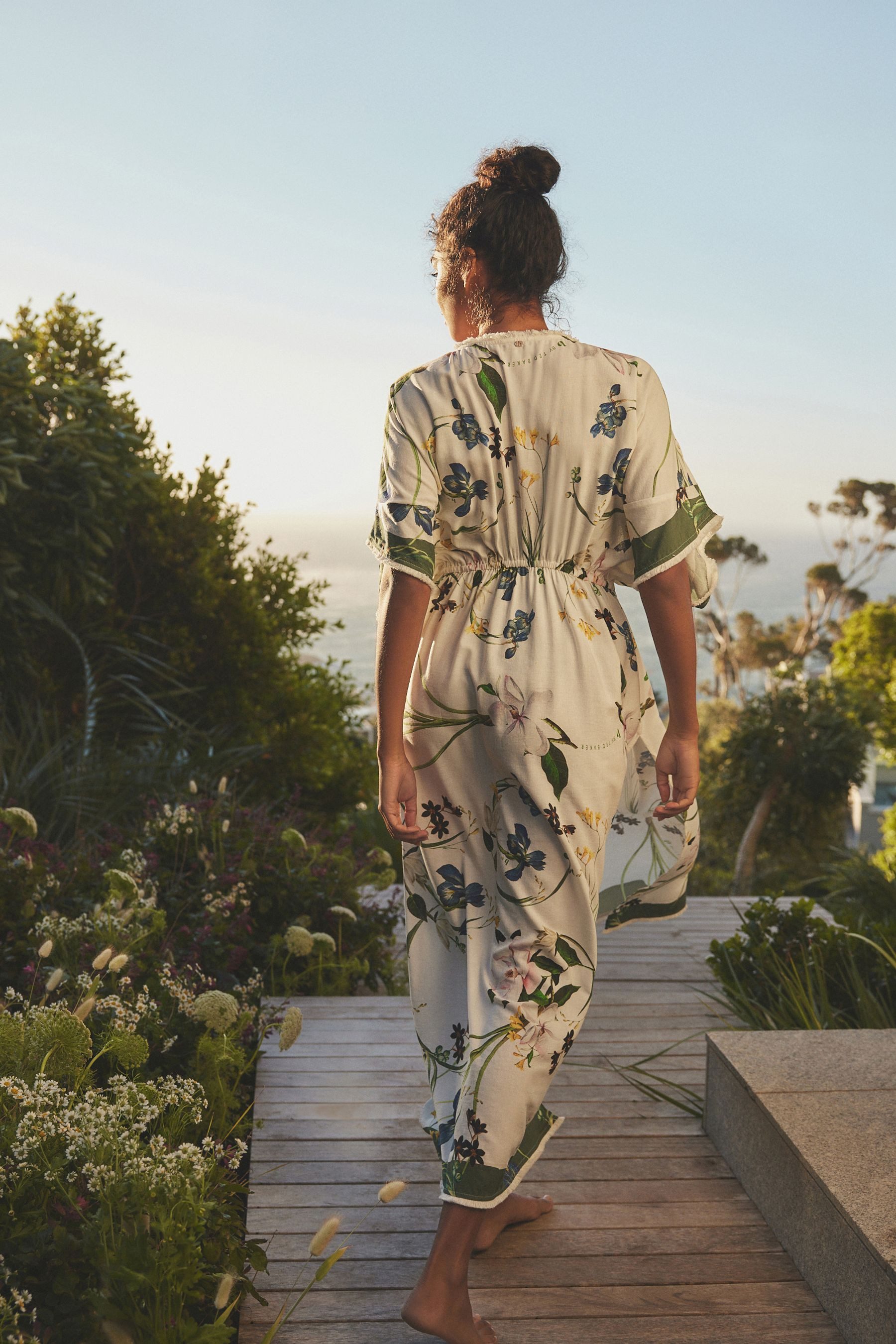 B by Ted Baker Strandkleid B by Ted Baker Touch of Linen Poncho Blumenmuste günstig online kaufen