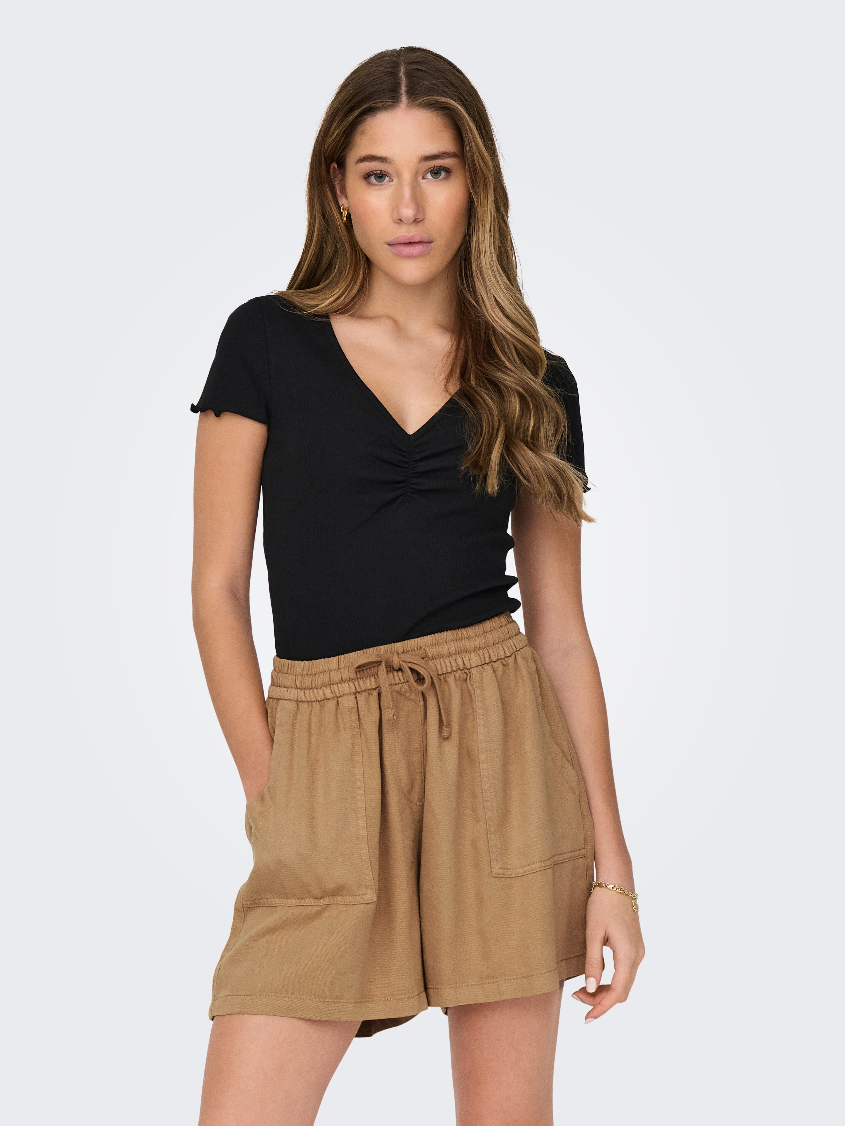 ONLY Kurzarmshirt ONLBETTY S/S V-NECK TOP günstig online kaufen