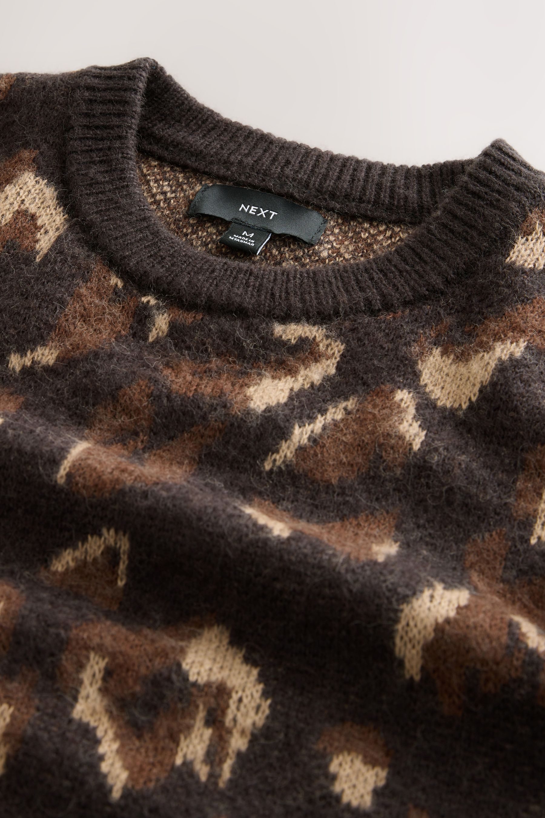 Next Rundhalspullover Relaxed Fit Rundhalspullover mit Leoparden-Print (1-tlg)