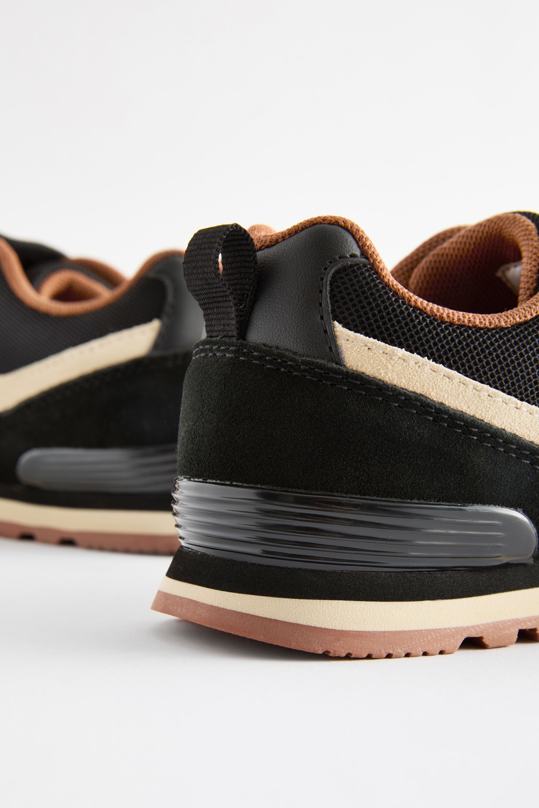 Next Sneaker mit elastischen Schnürsenkeln und Riemen Sneaker (1-tlg)