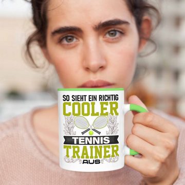Trendation Tasse Trendation - Tennis Trainer Tasse Geschenk Lustig Spruch So Sieht Ein
