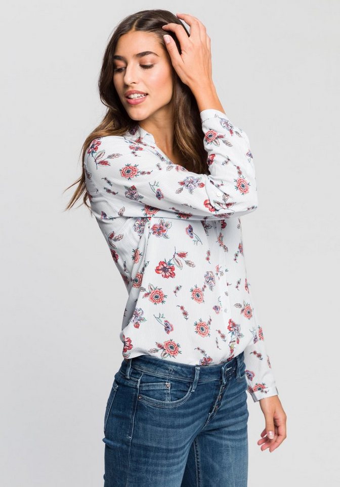 Esprit Druckbluse mit Streifen- und Blumenmuster Esprit Druckbluse mit Streifen- und Blumenmuster