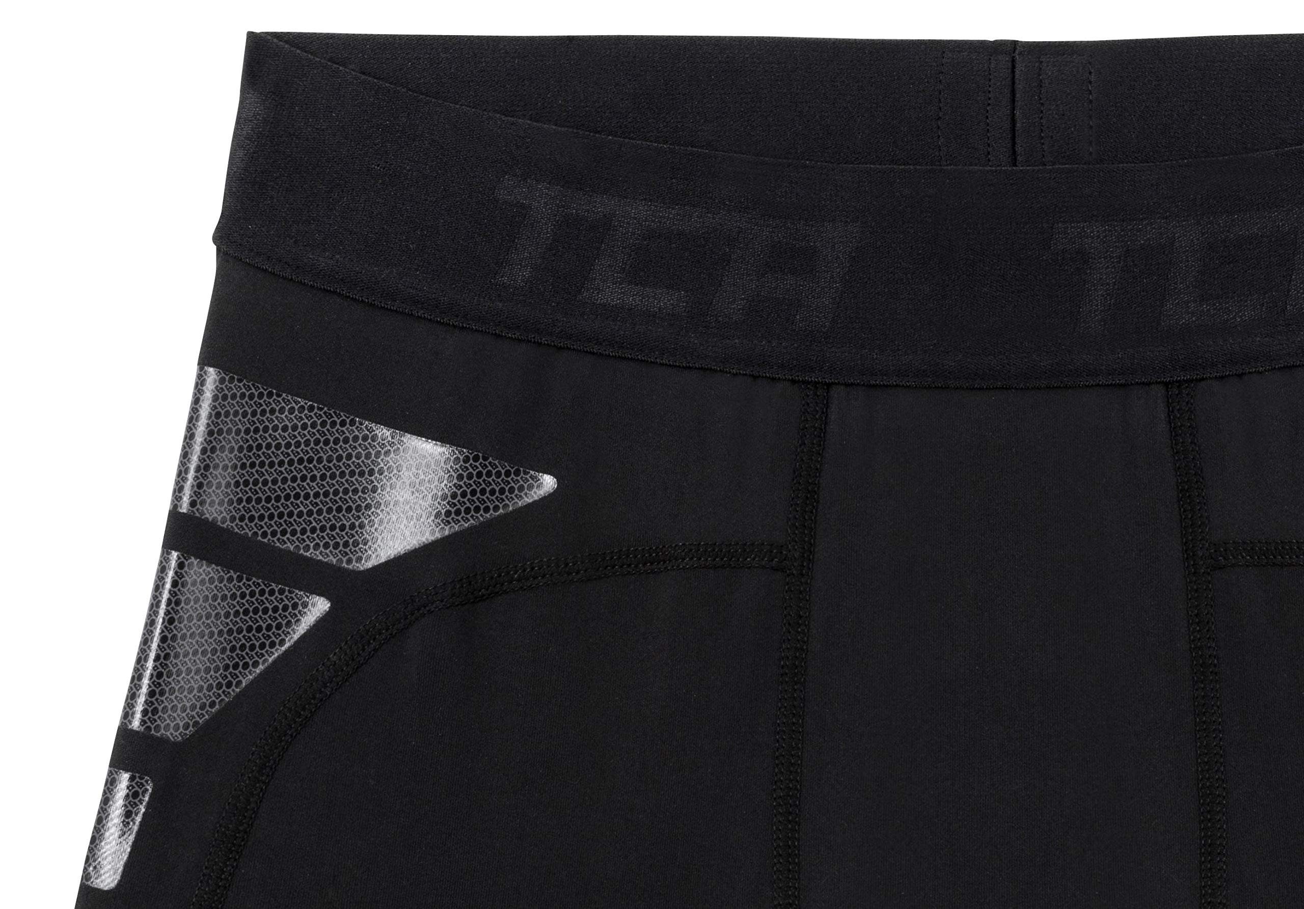 TCA Unterziehshirt TCA Jungen Jahre Pro Thermo Schwarz, CarbonForce Shorts - 6-8