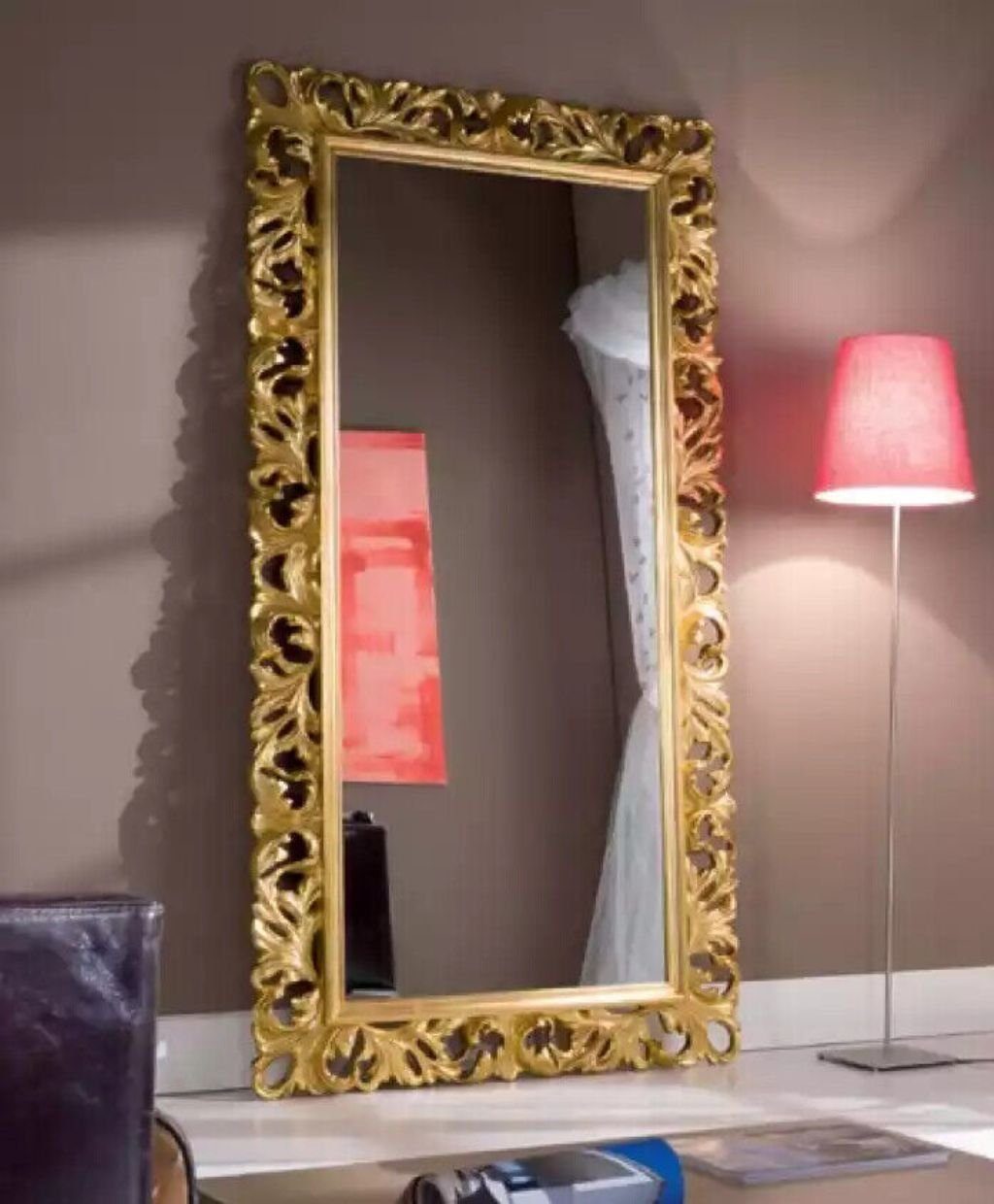 JVmoebel Standspiegel Klassischer Design Spiegel Wohnzimmer Anrichte Luxus Holz Rahmen (1-St., 1x nur Standspiegel), Made in Italy