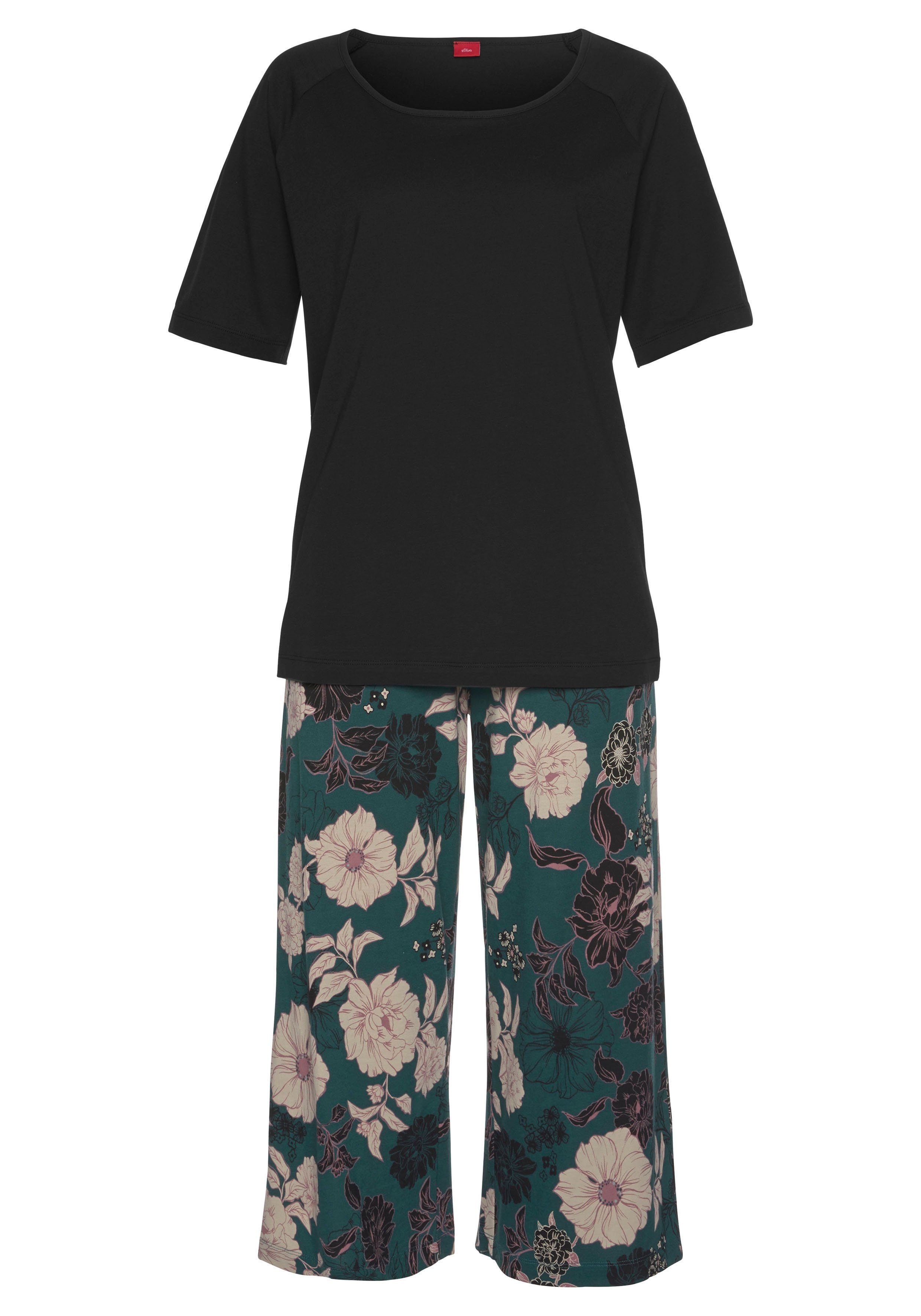 s.Oliver Capri-Pyjama (2 tlg., 2-teilig) mit geblümter 3/4-Culotte günstig online kaufen