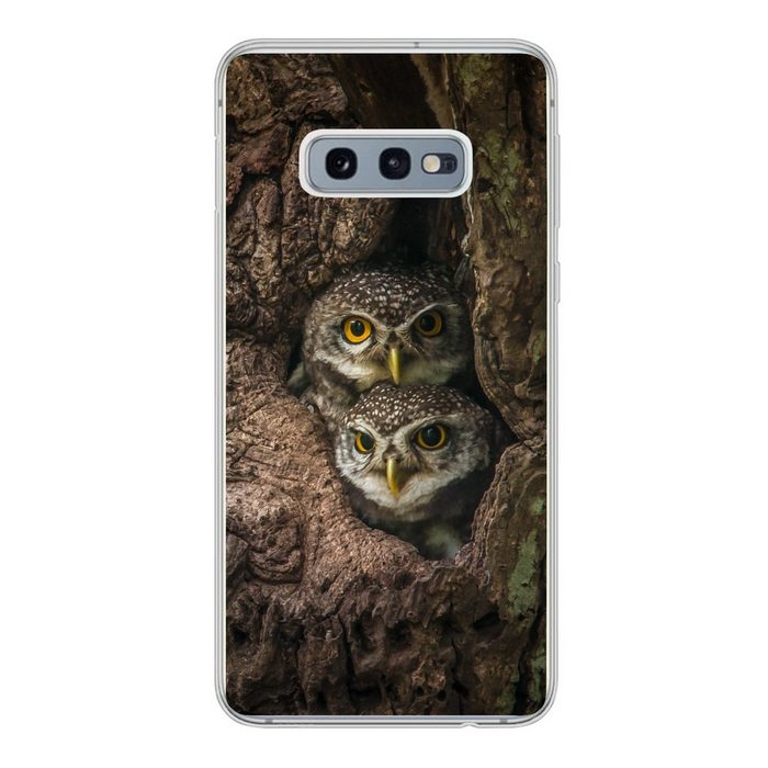 MuchoWow Handyhülle Eulen auf einem Baum Phone Case Handyhülle Samsung Galaxy S10e Silikon Schutzhülle