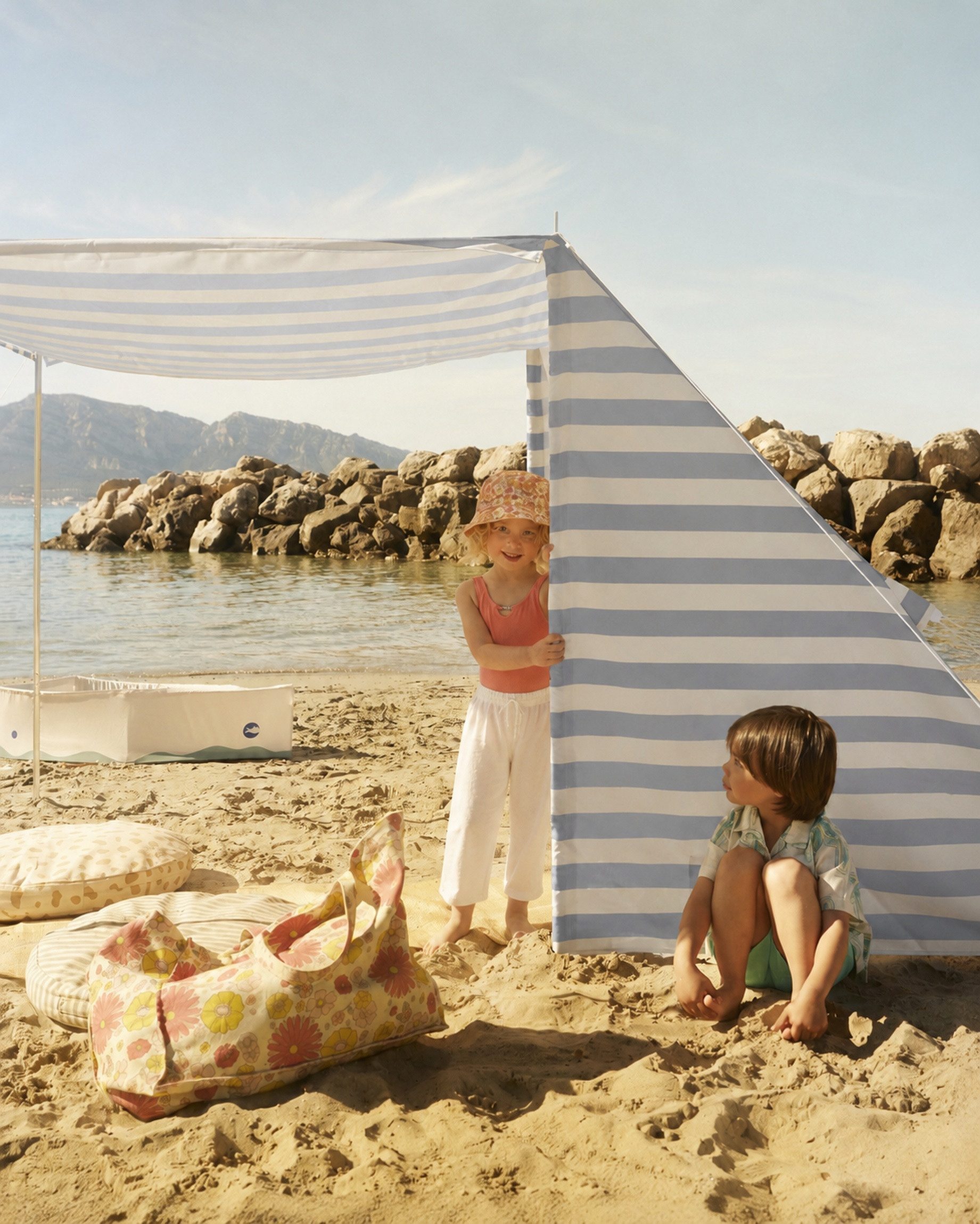 Kids Concept Strandmuschel Kids Concept – Sonnenschutz Strandzelt blau – 150x300x150cm, Personen: 2