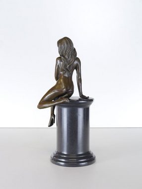 AFG Dekoobjekt Erotische Bronze Figur Frauenakt auf edlem Marmorsockel
