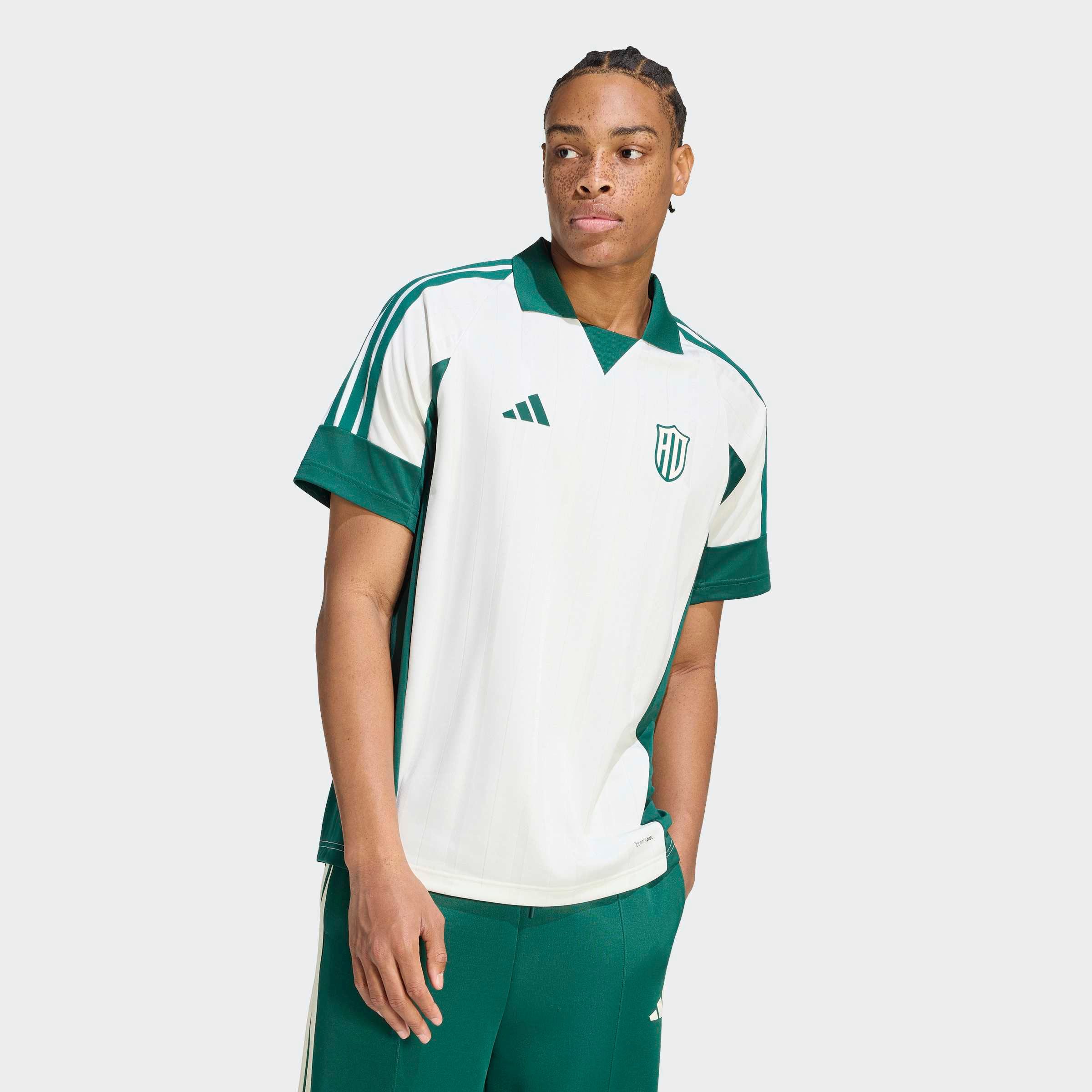 adidas Sportswear T-Shirt CLIMACOOL LUX TIRO CREST GRAPHIC POLO sportlicher Stil, aus Polyester, mit climacool®