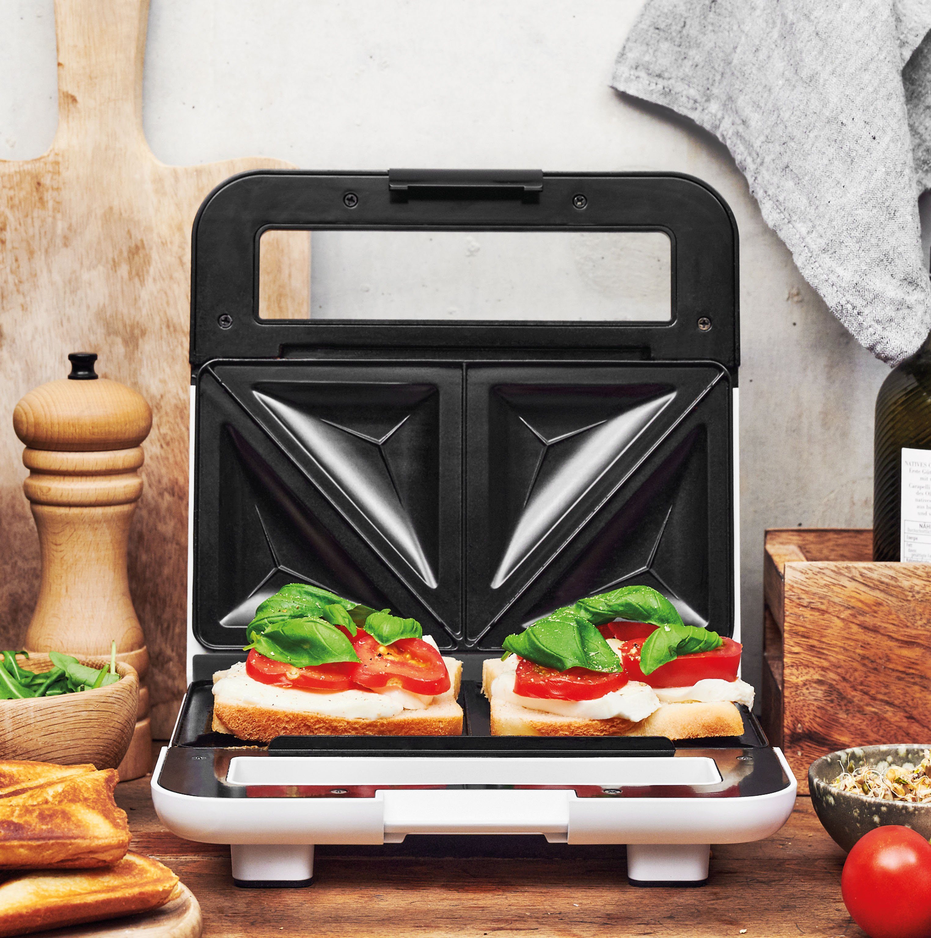 Gastroback Sandwichmaker 42443 Design, 750 W, schnelles Aufheizen,  Betriebs- und Temperaturkontrollleuchte